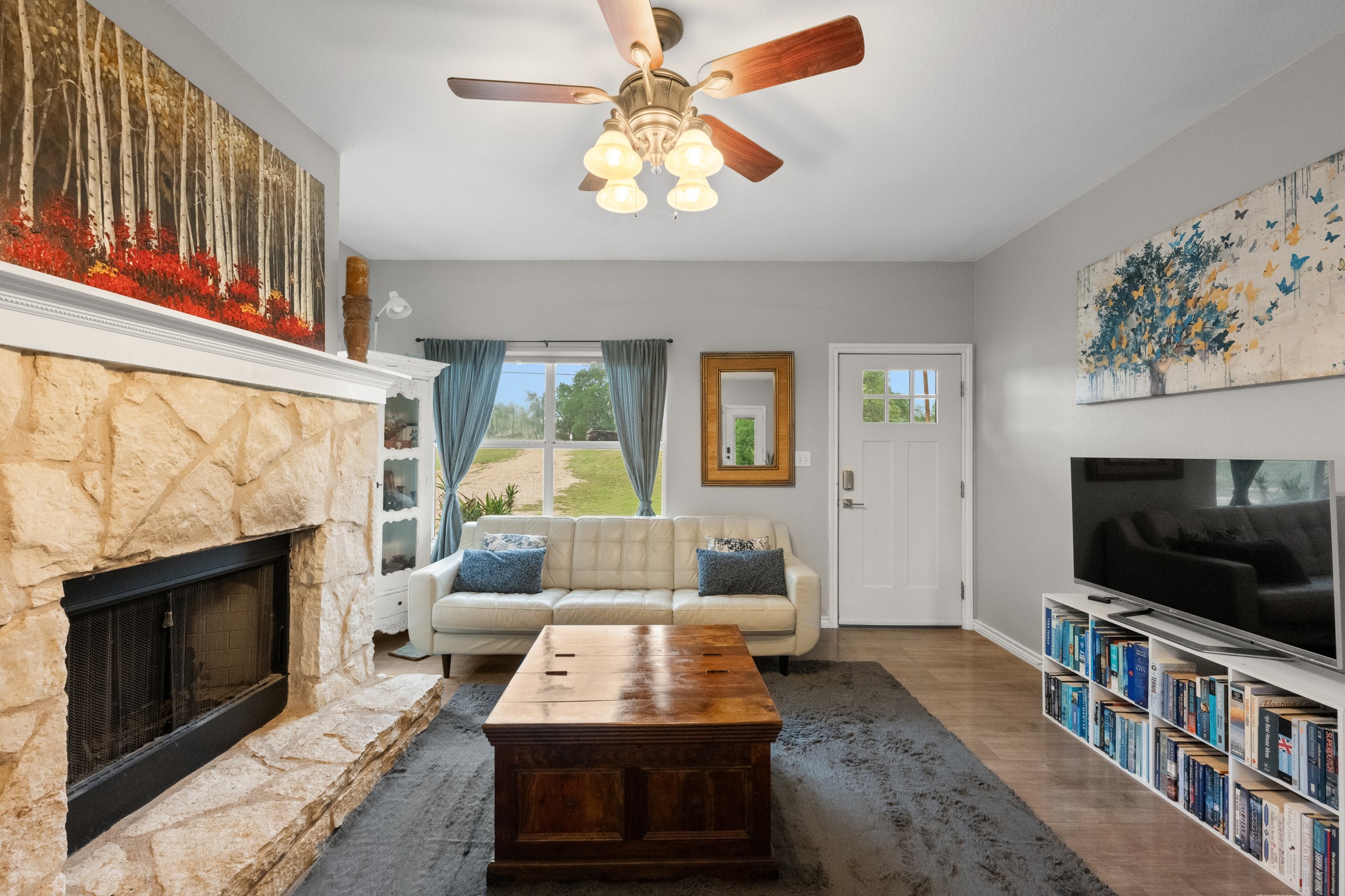 main property photo 9