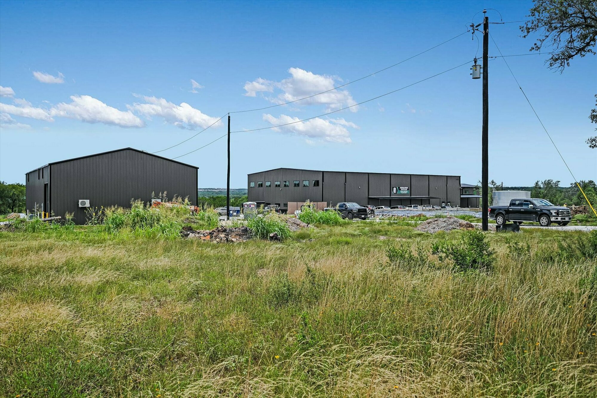 main property photo 19