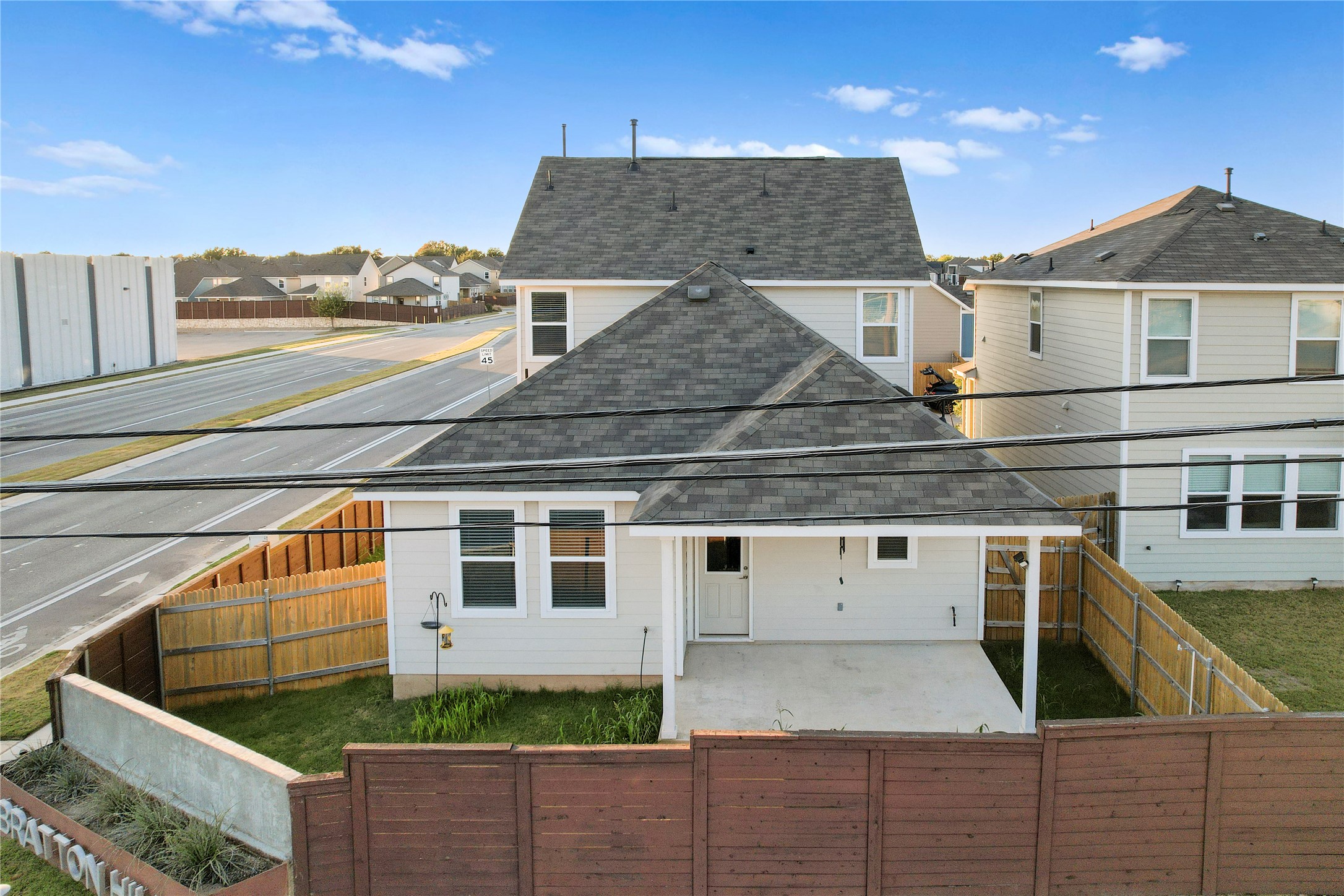 main property photo 33