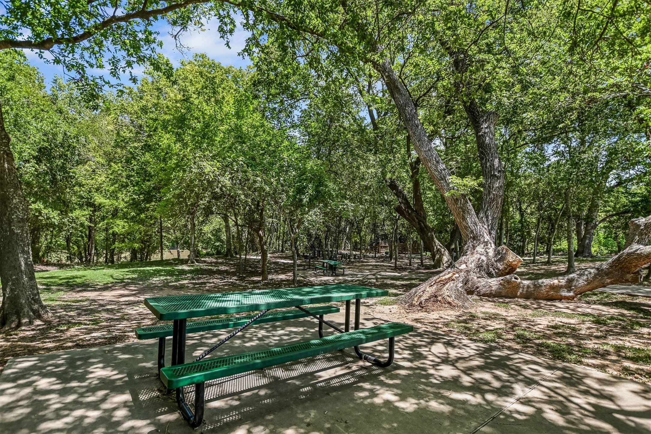 main property photo 30