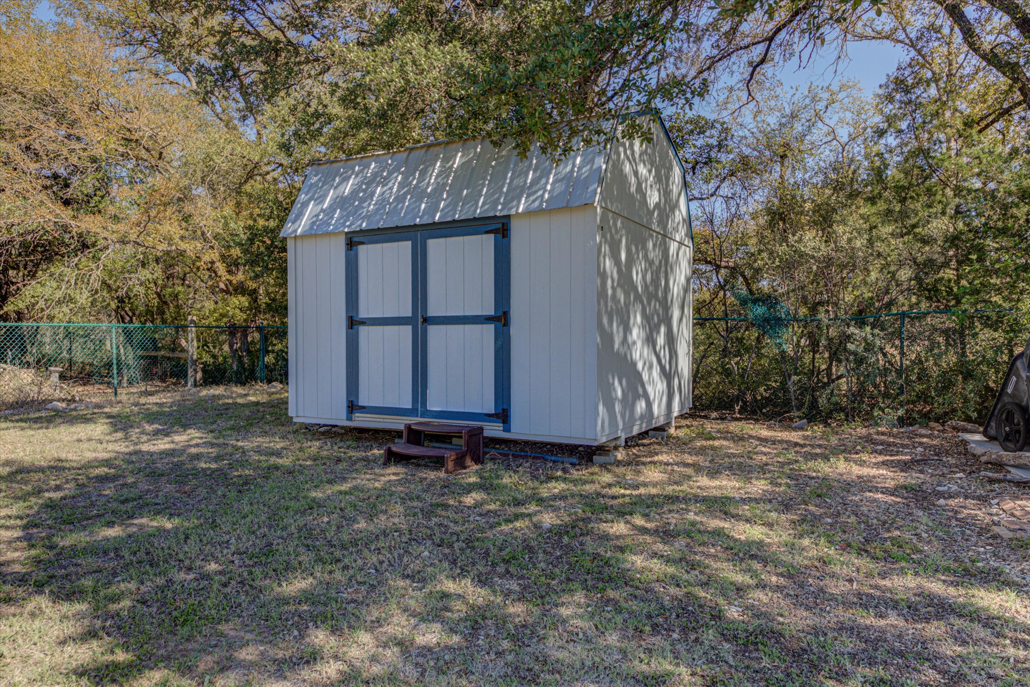 main property photo 29