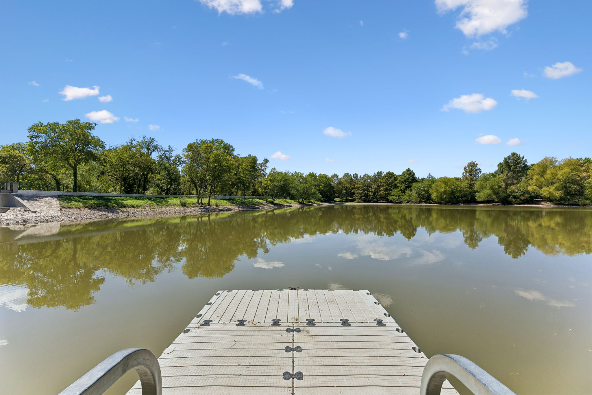 main property photo 37