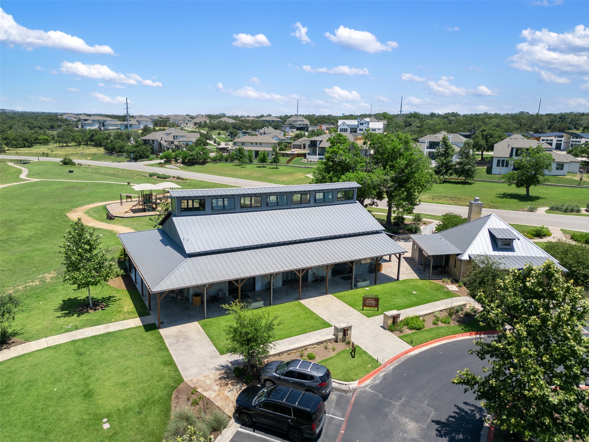 main property photo 17