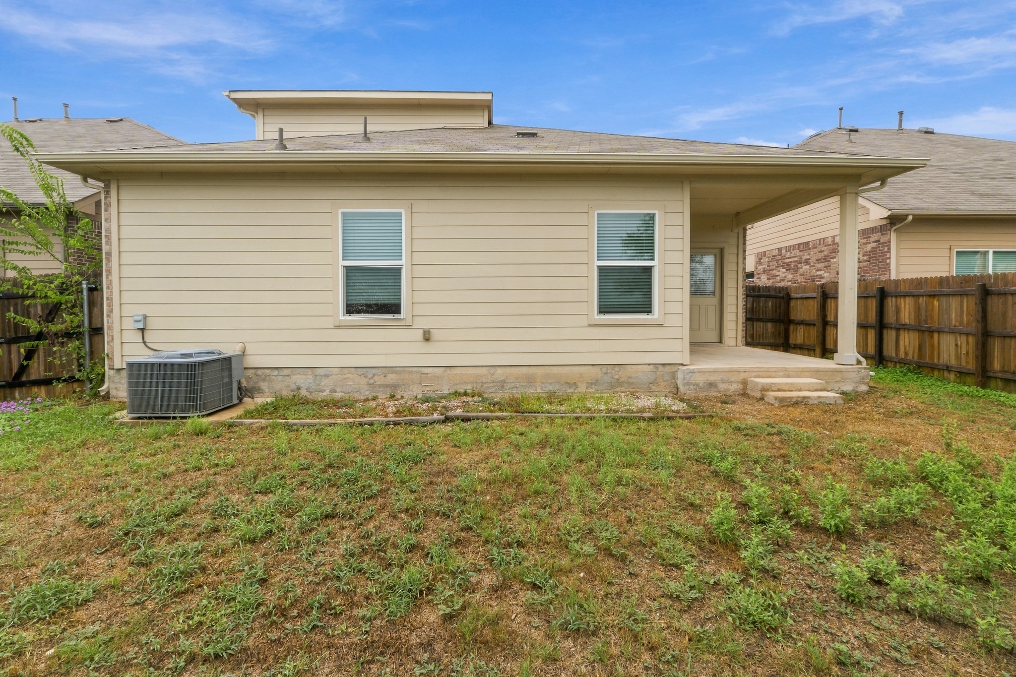 main property photo 29