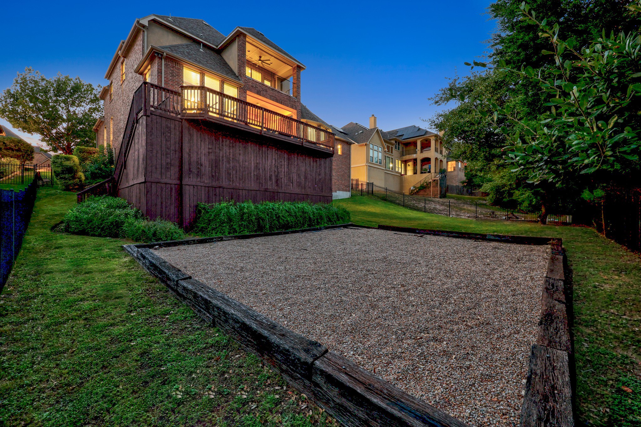 main property photo 33