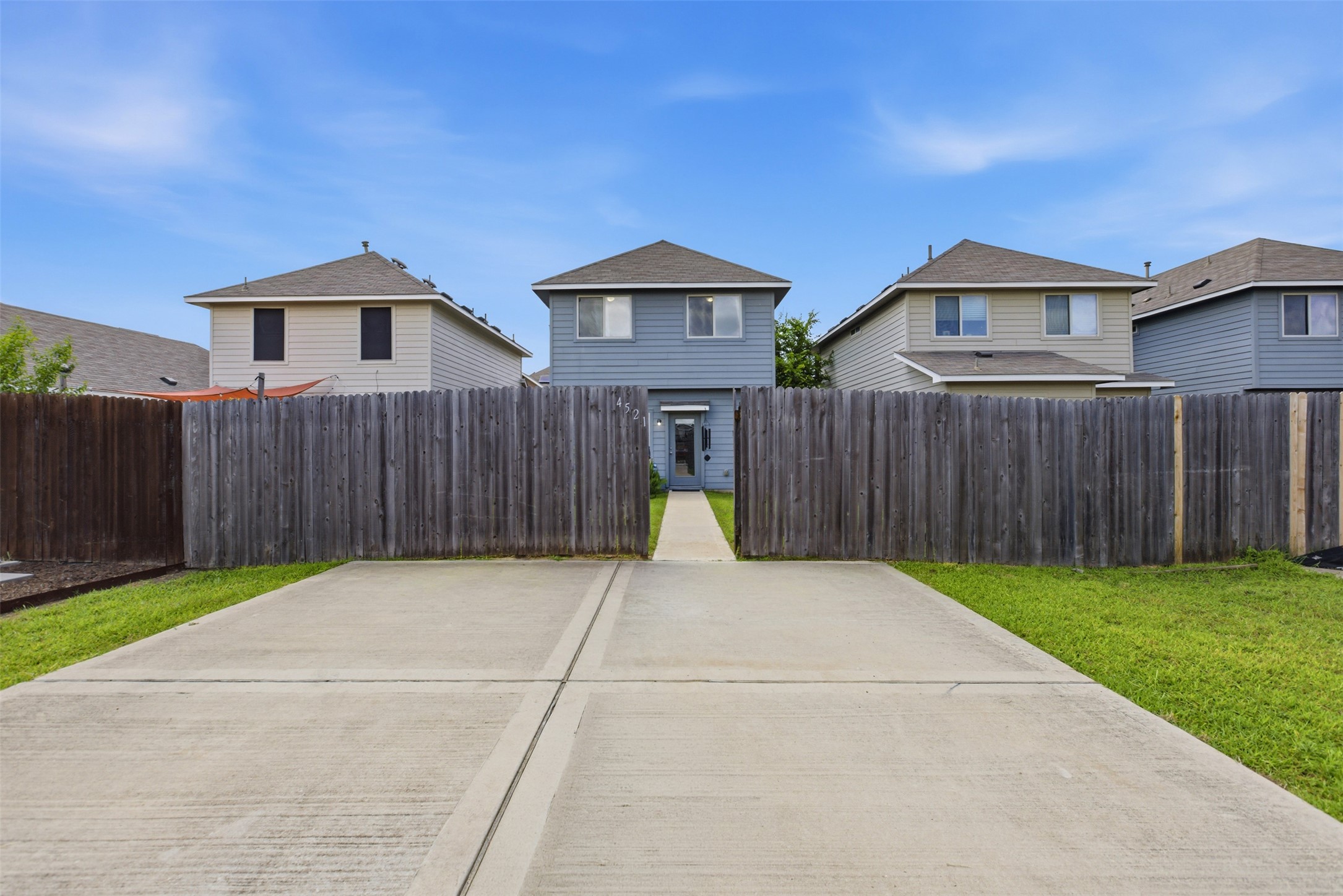 main property photo 30