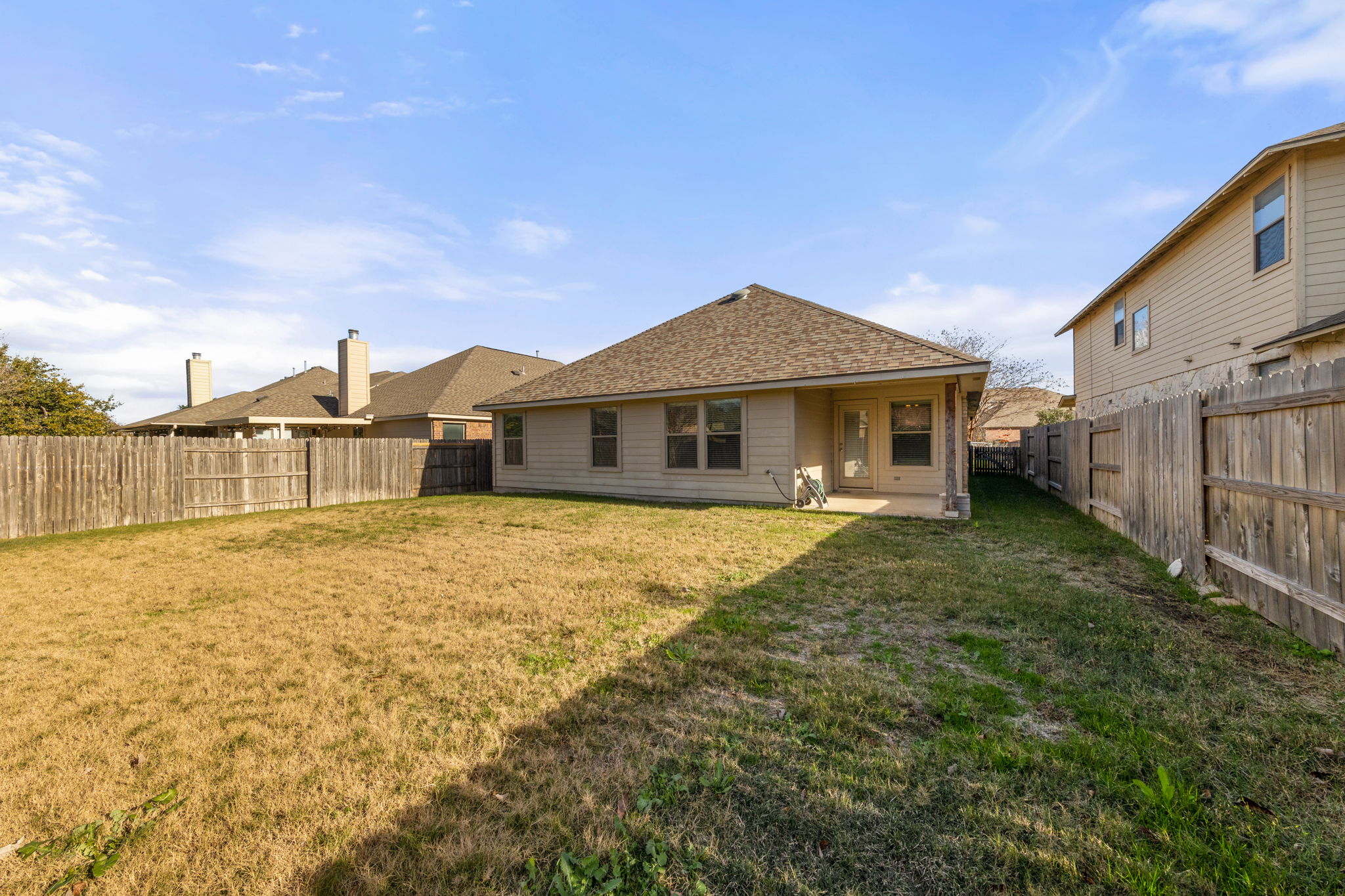 main property photo 37