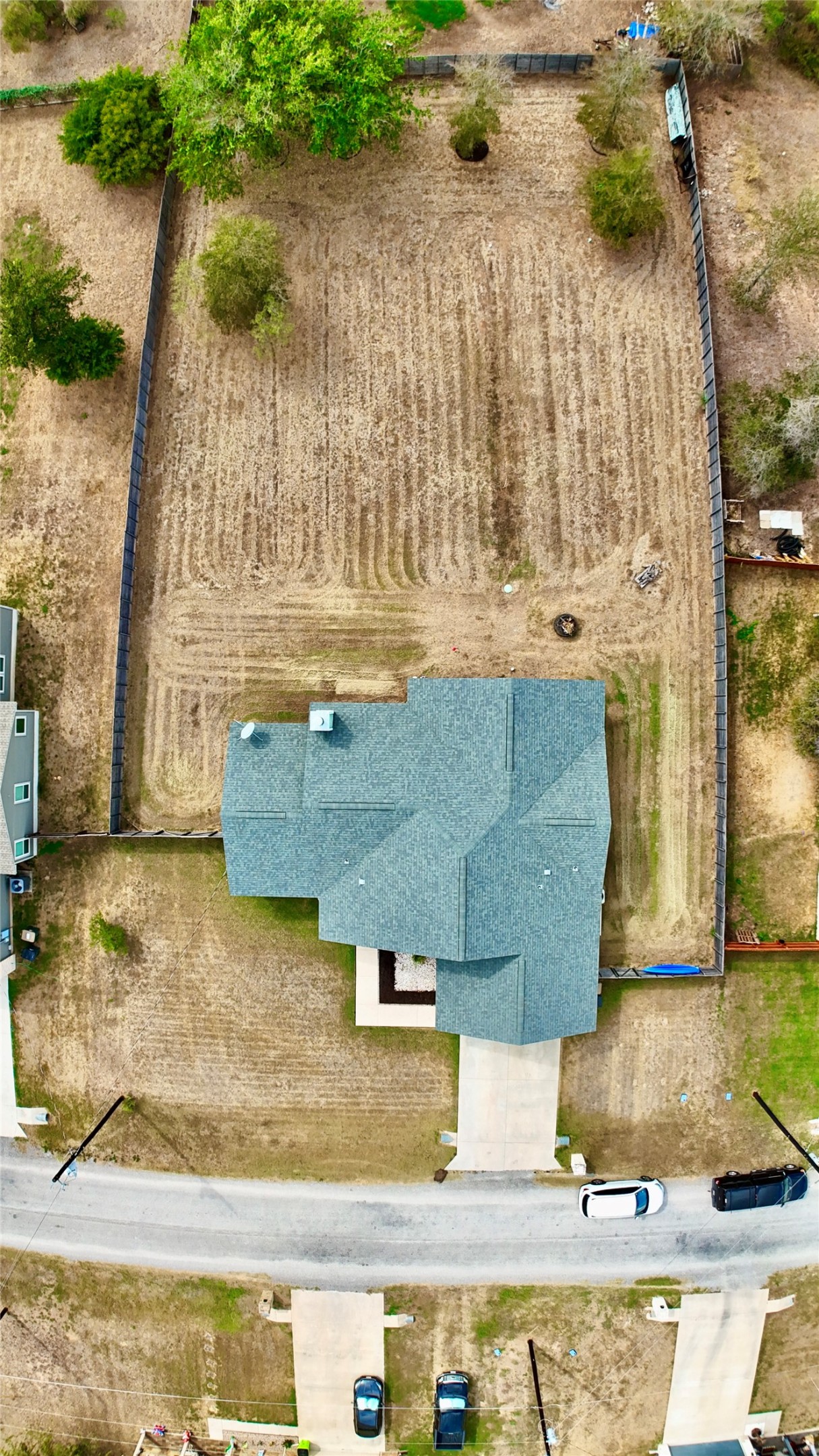 main property photo 34