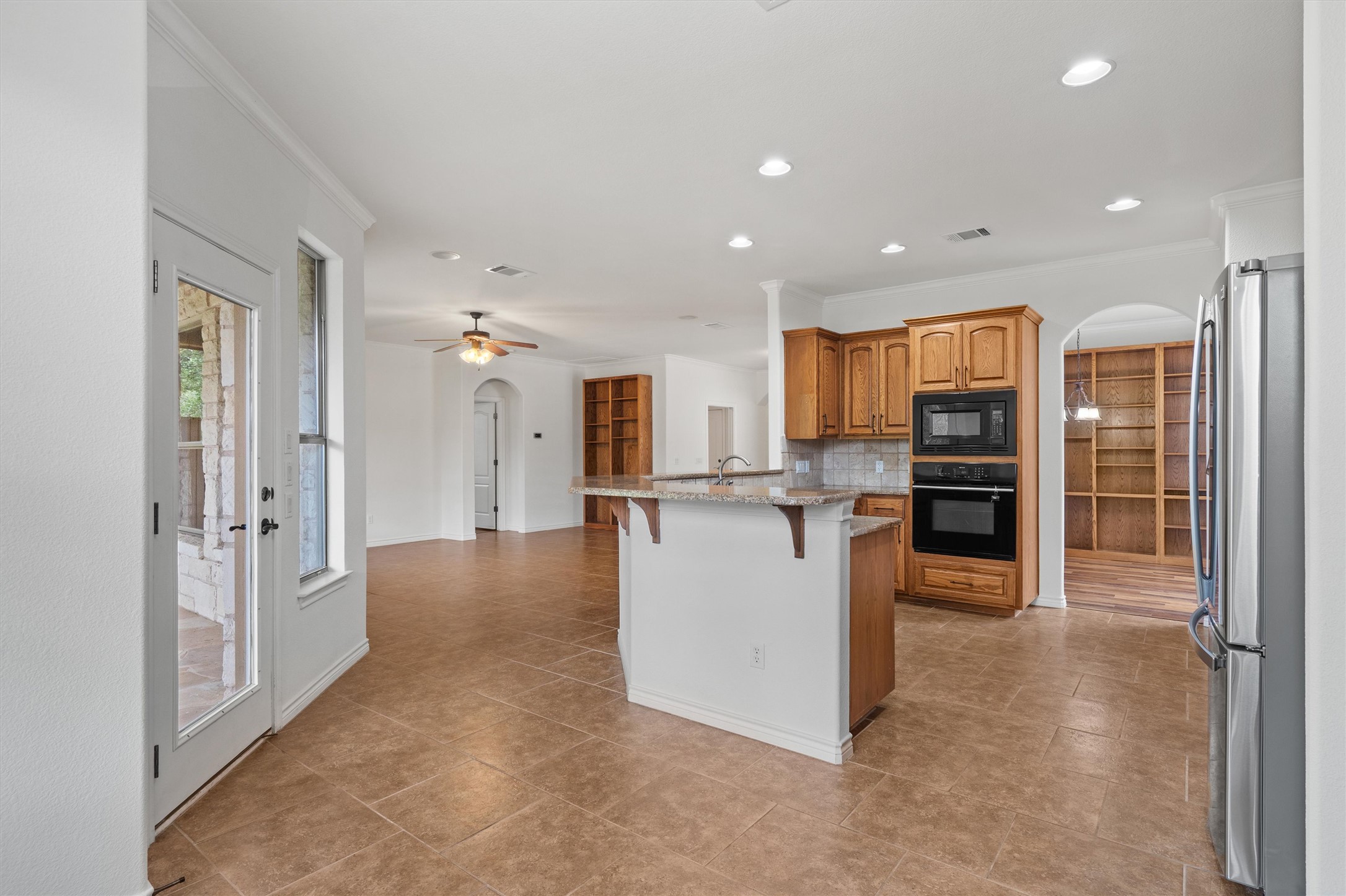 main property photo 20