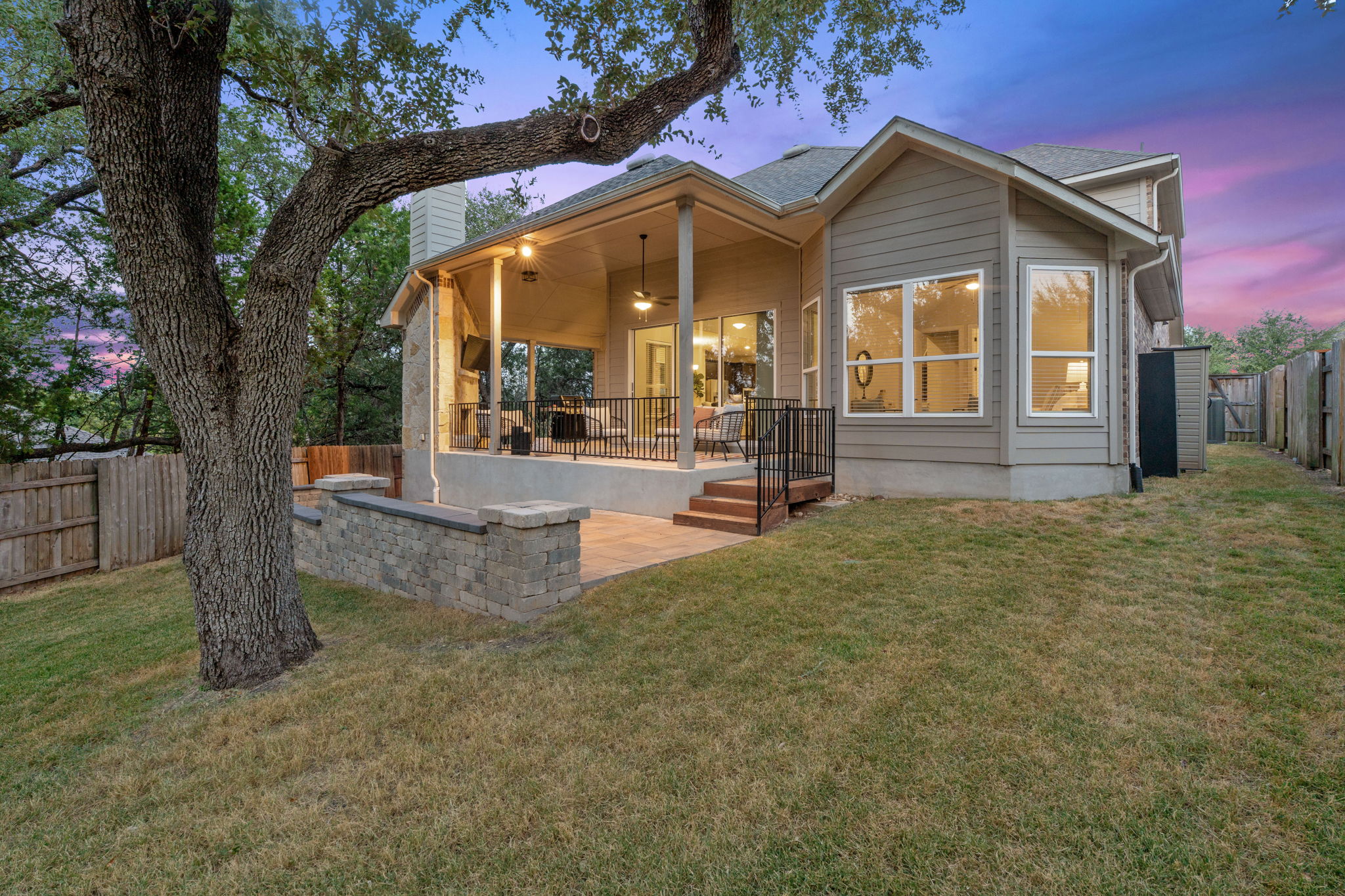 main property photo 28