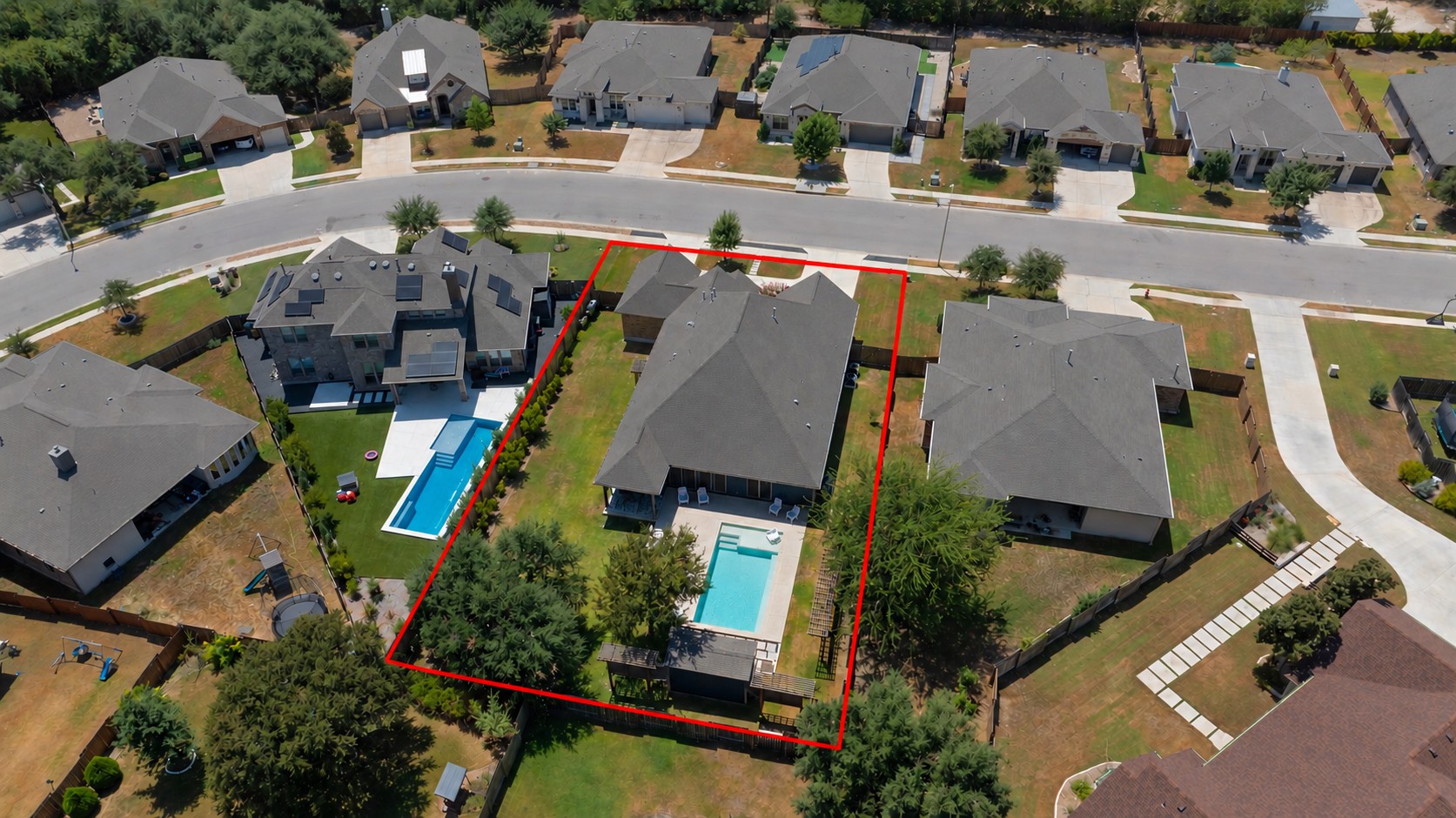main property photo 30