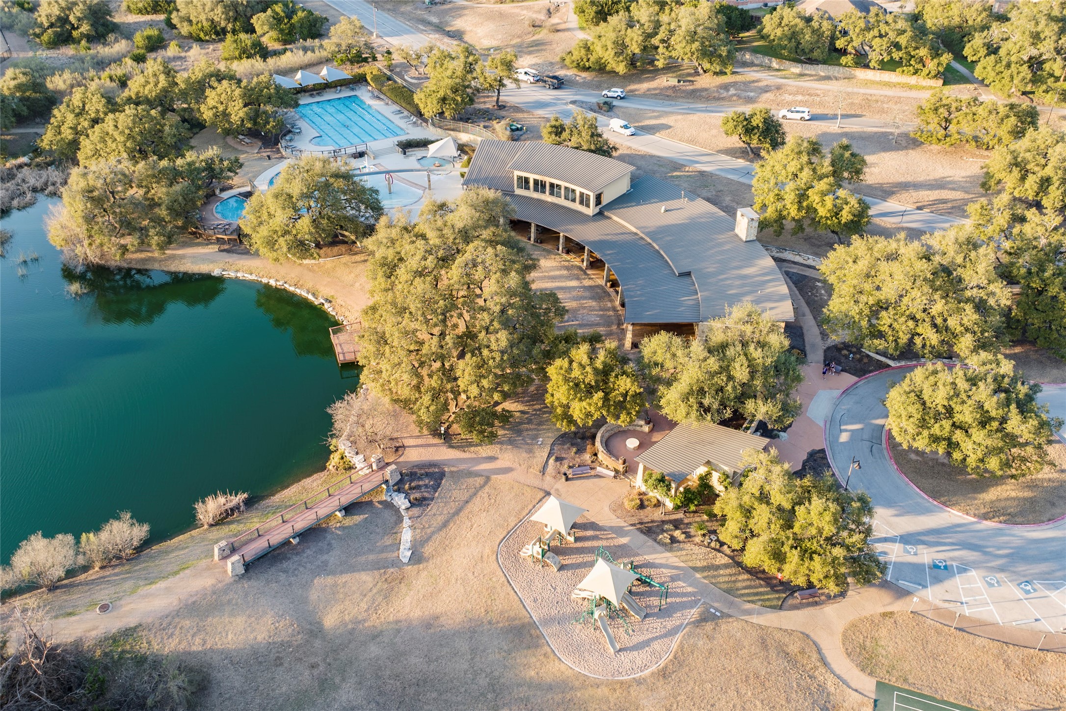main property photo 39
