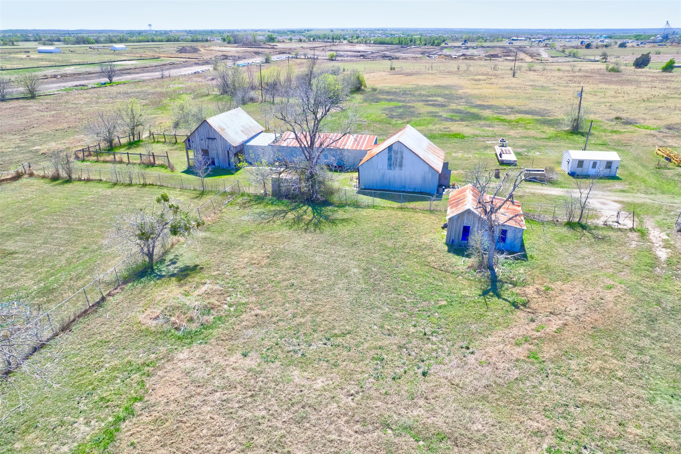 main property photo 27