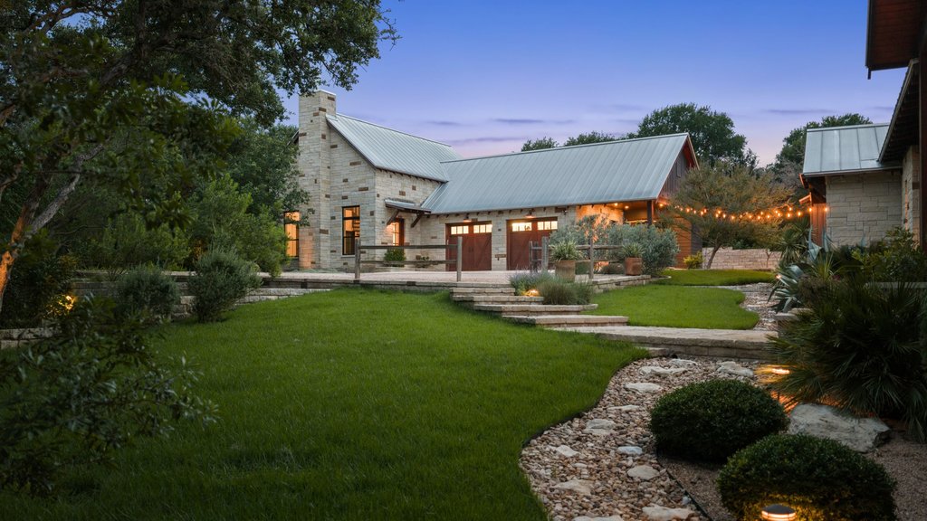 main property photo 7