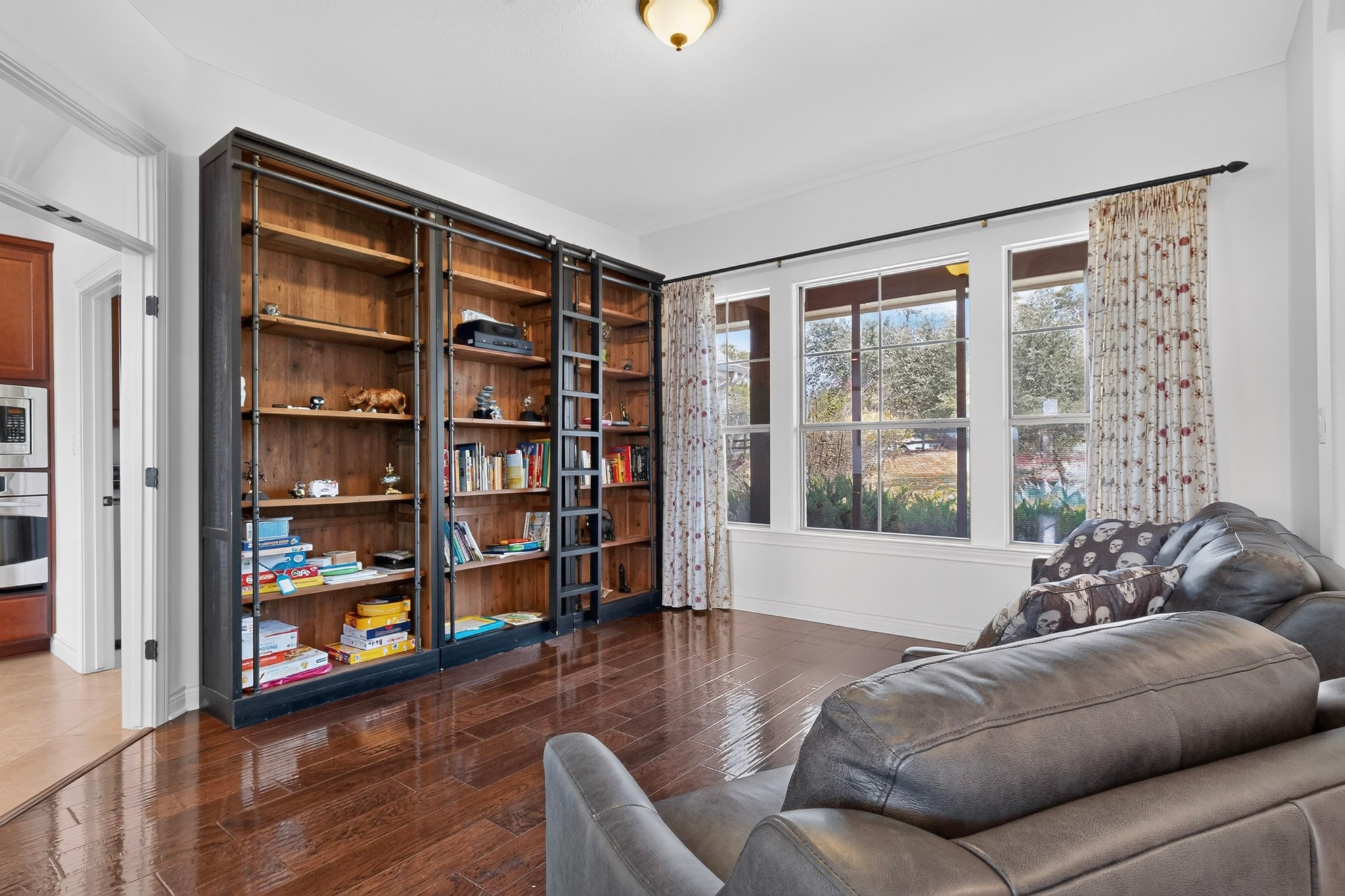 main property photo 6