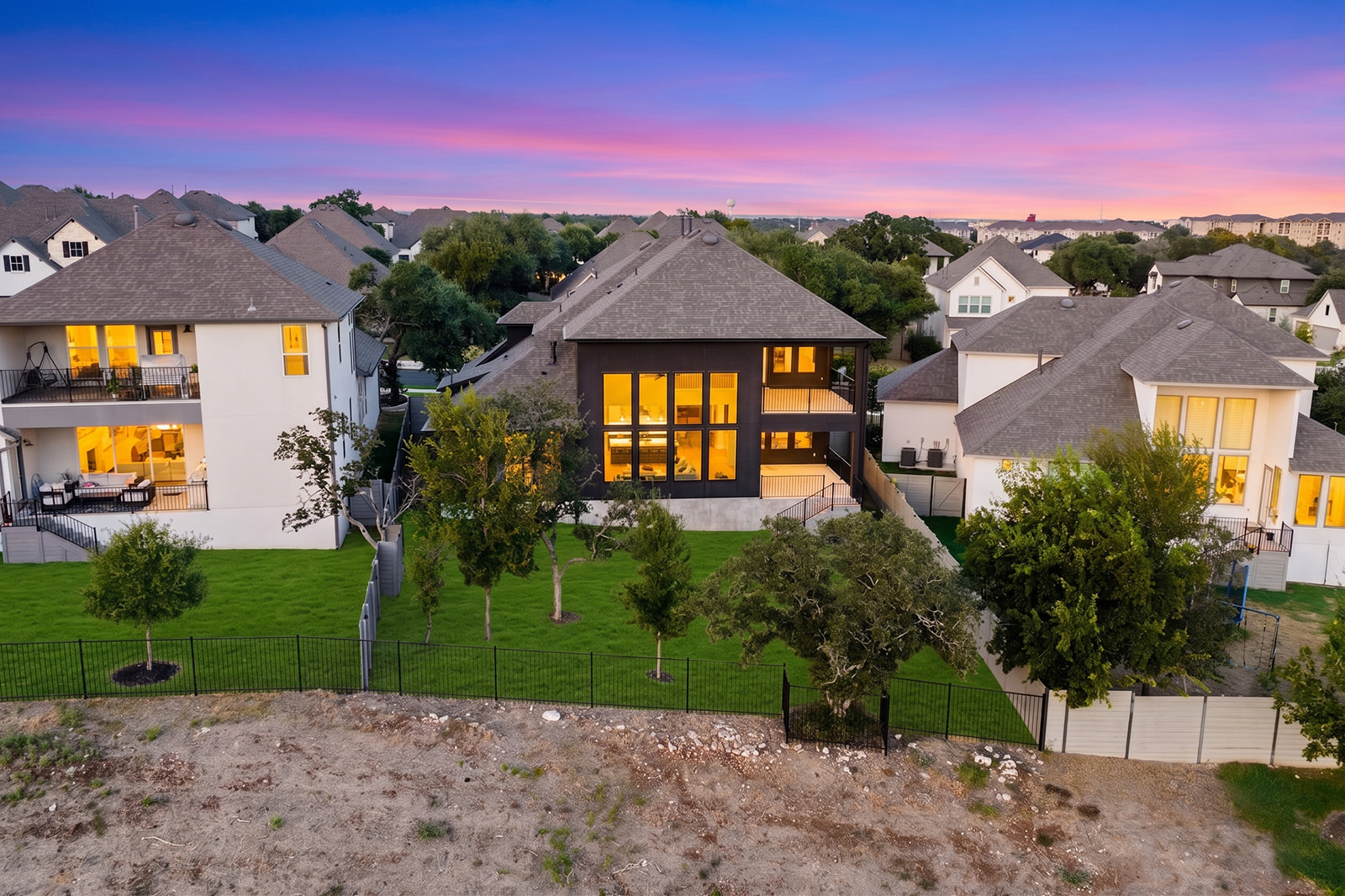 main property photo 39