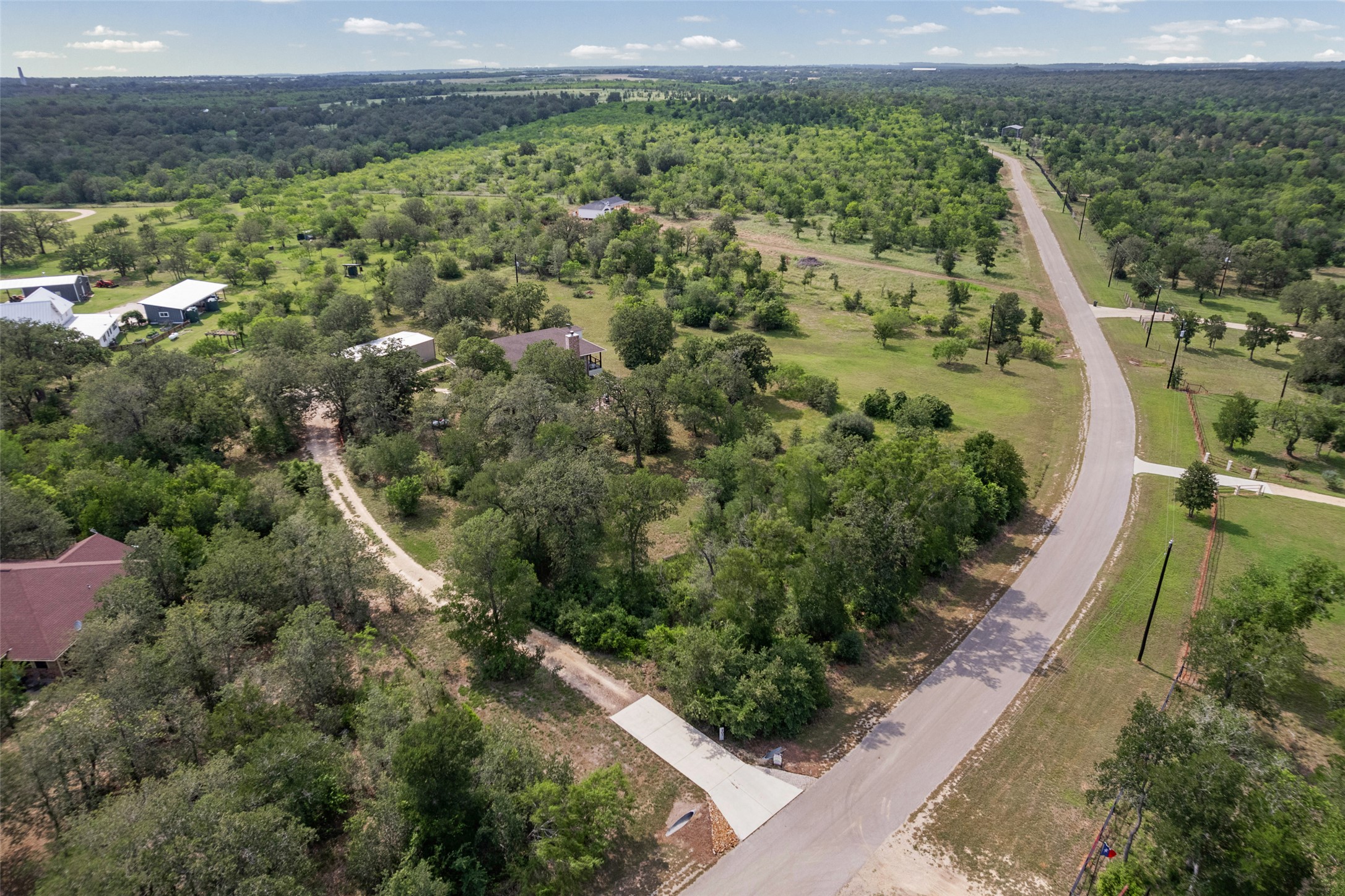 main property photo 29