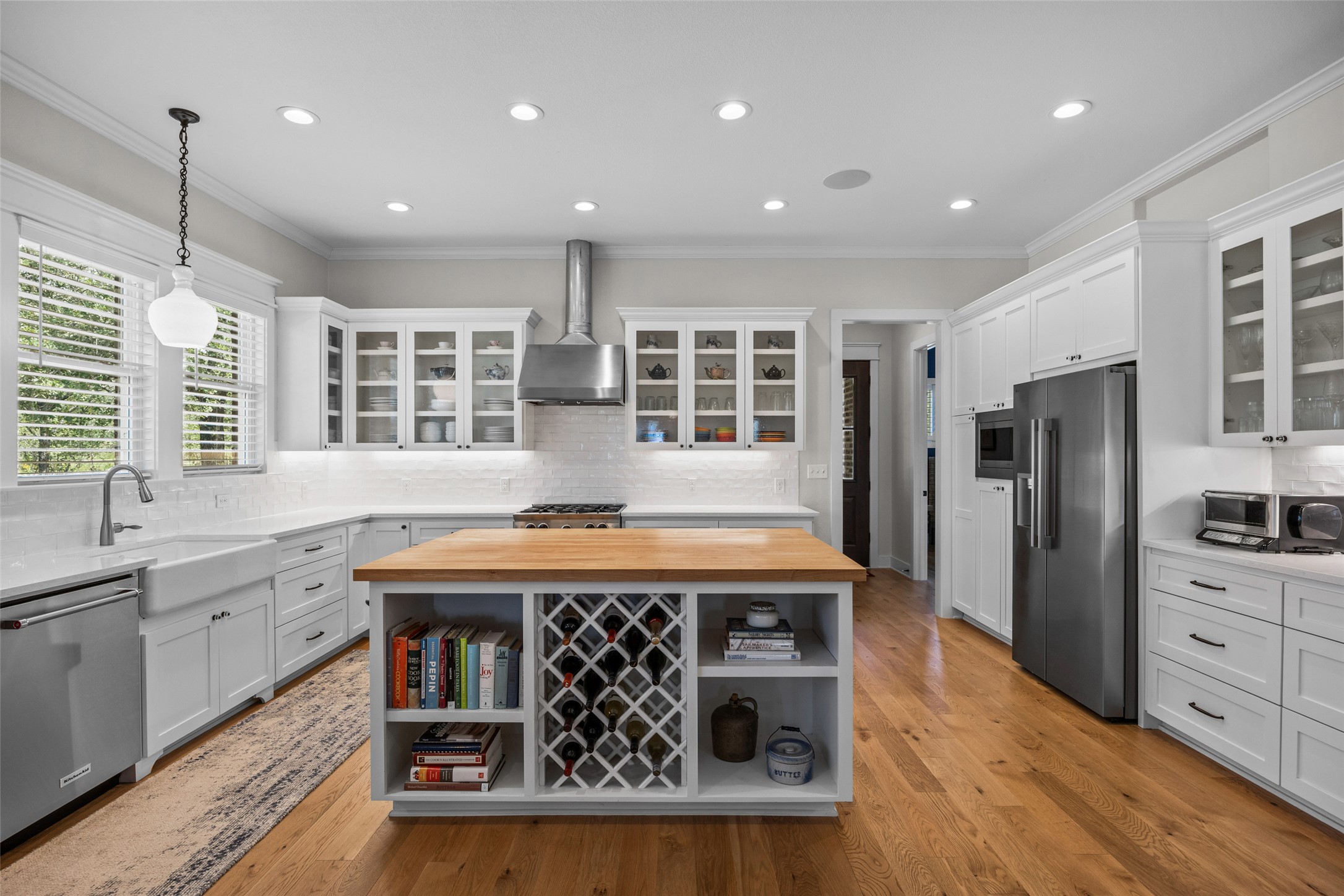 main property photo 8