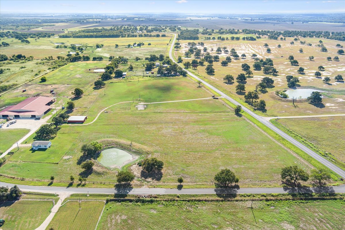 main property photo 11