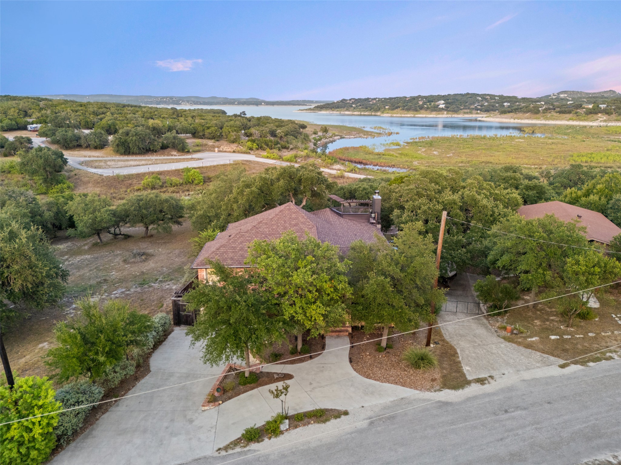 main property photo 38