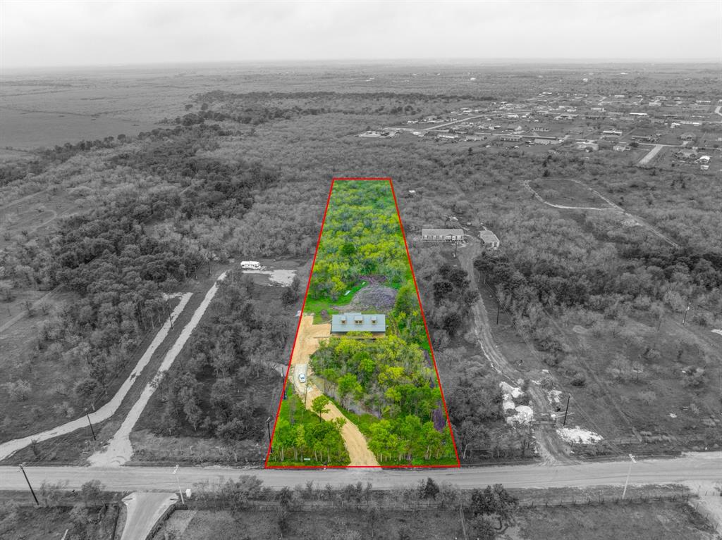 main property photo 11