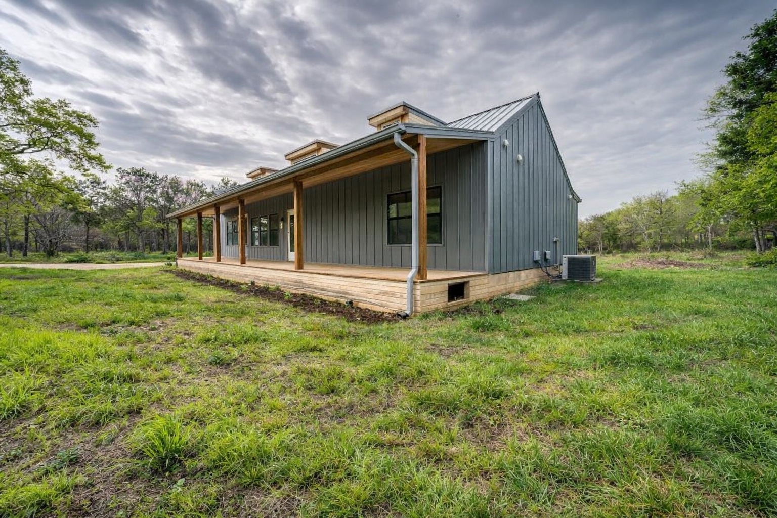 main property photo 14