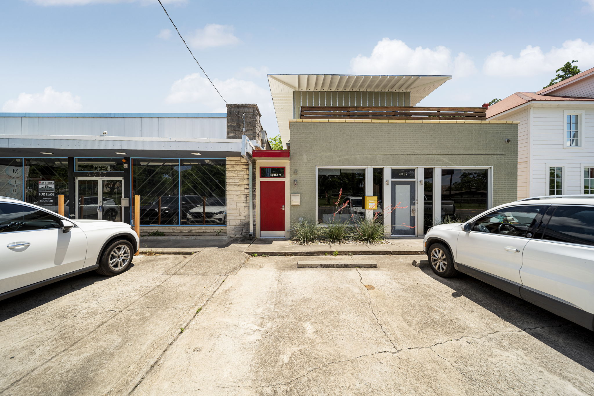 main property photo 13