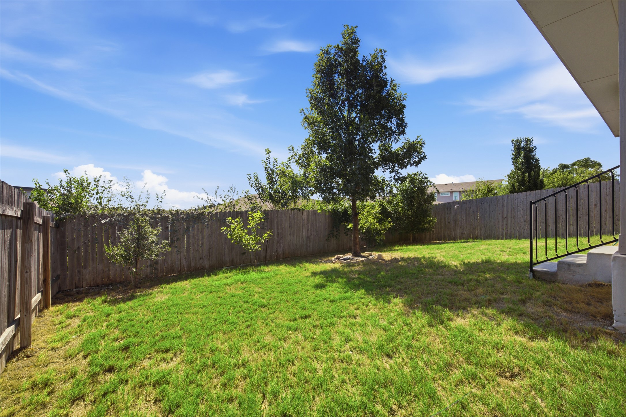 main property photo 20