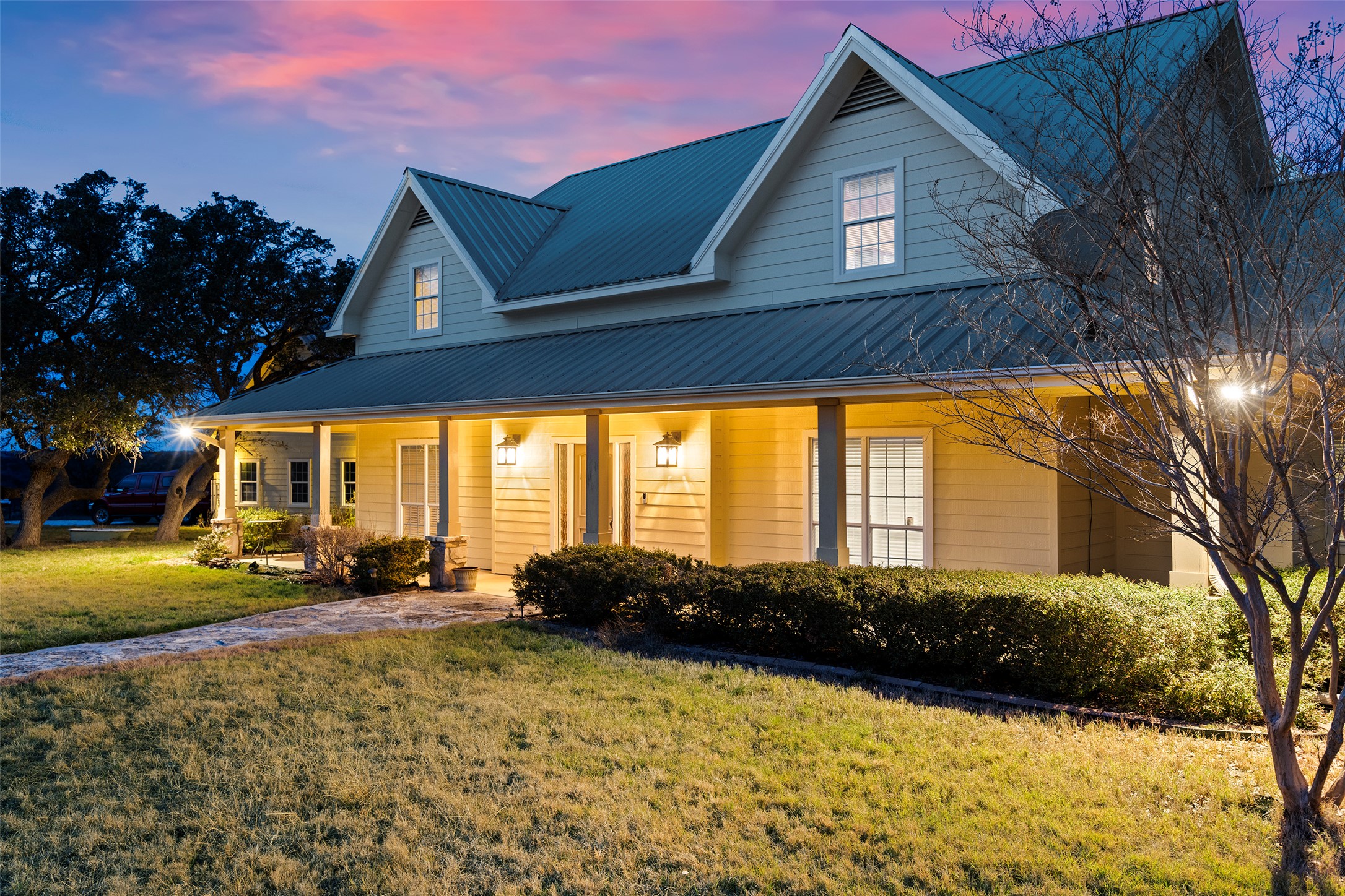 main property photo 7