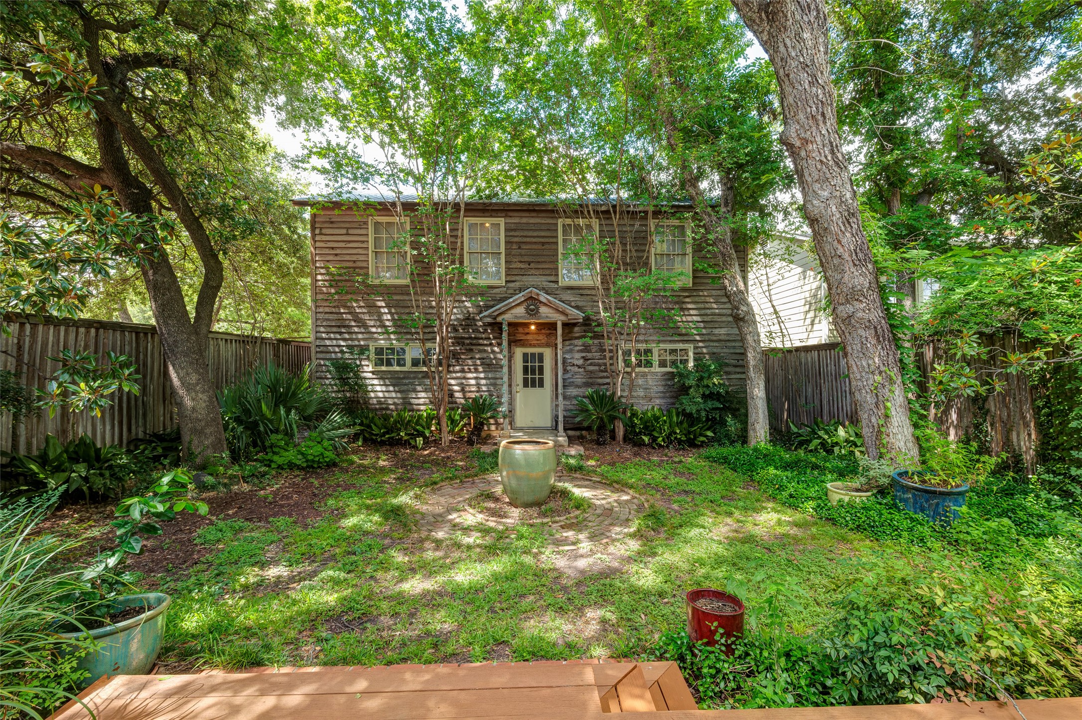 main property photo 29