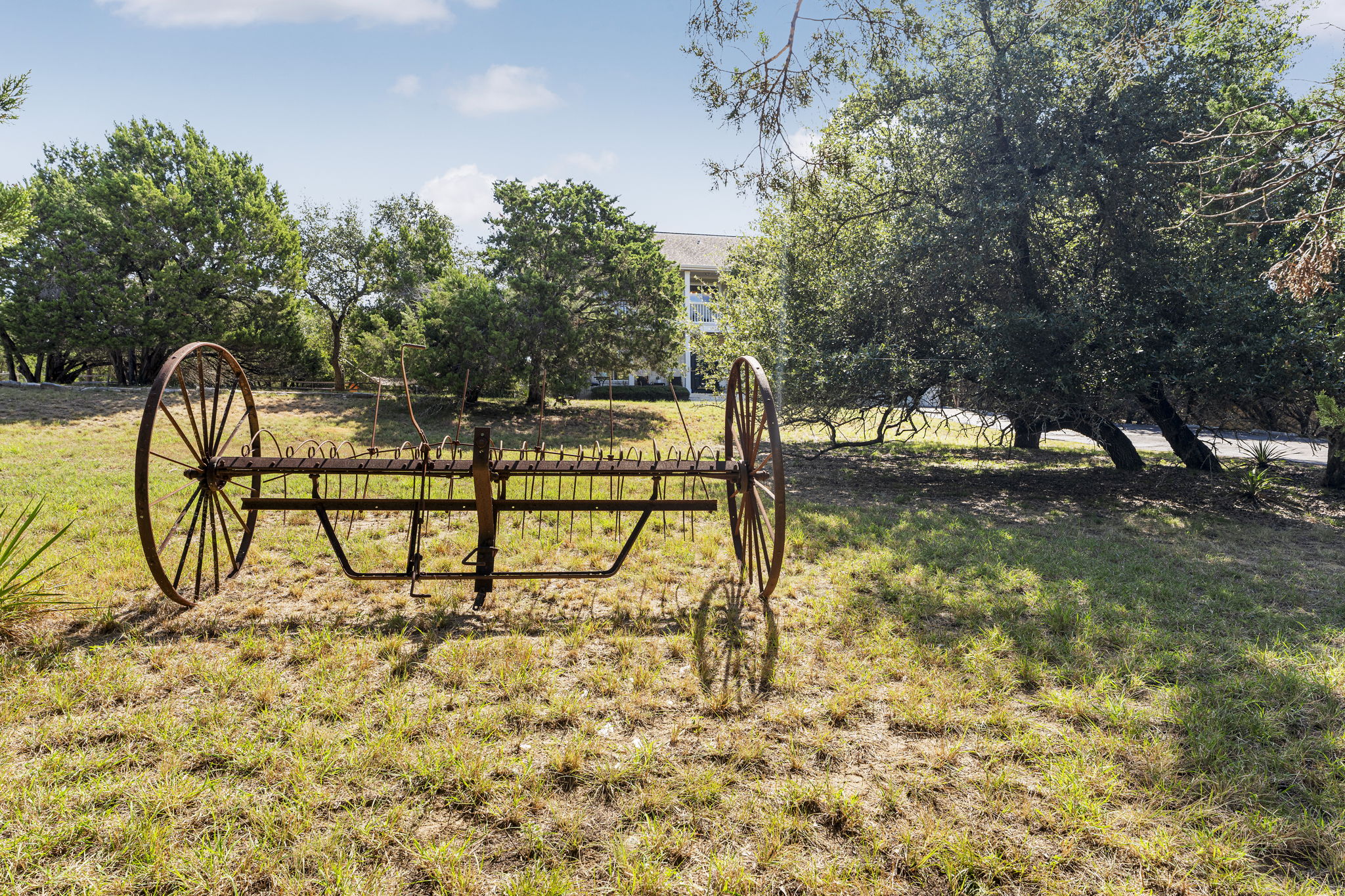 main property photo 33