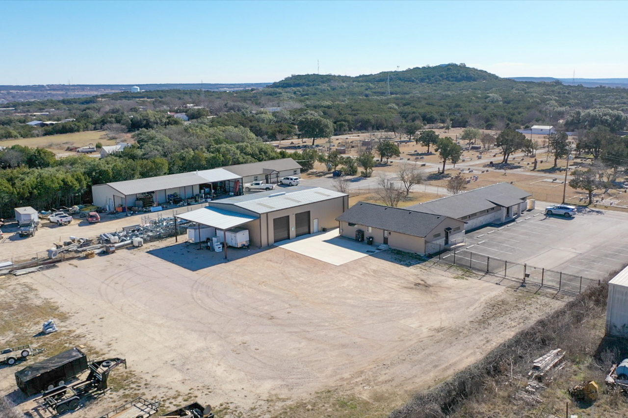 main property photo 33