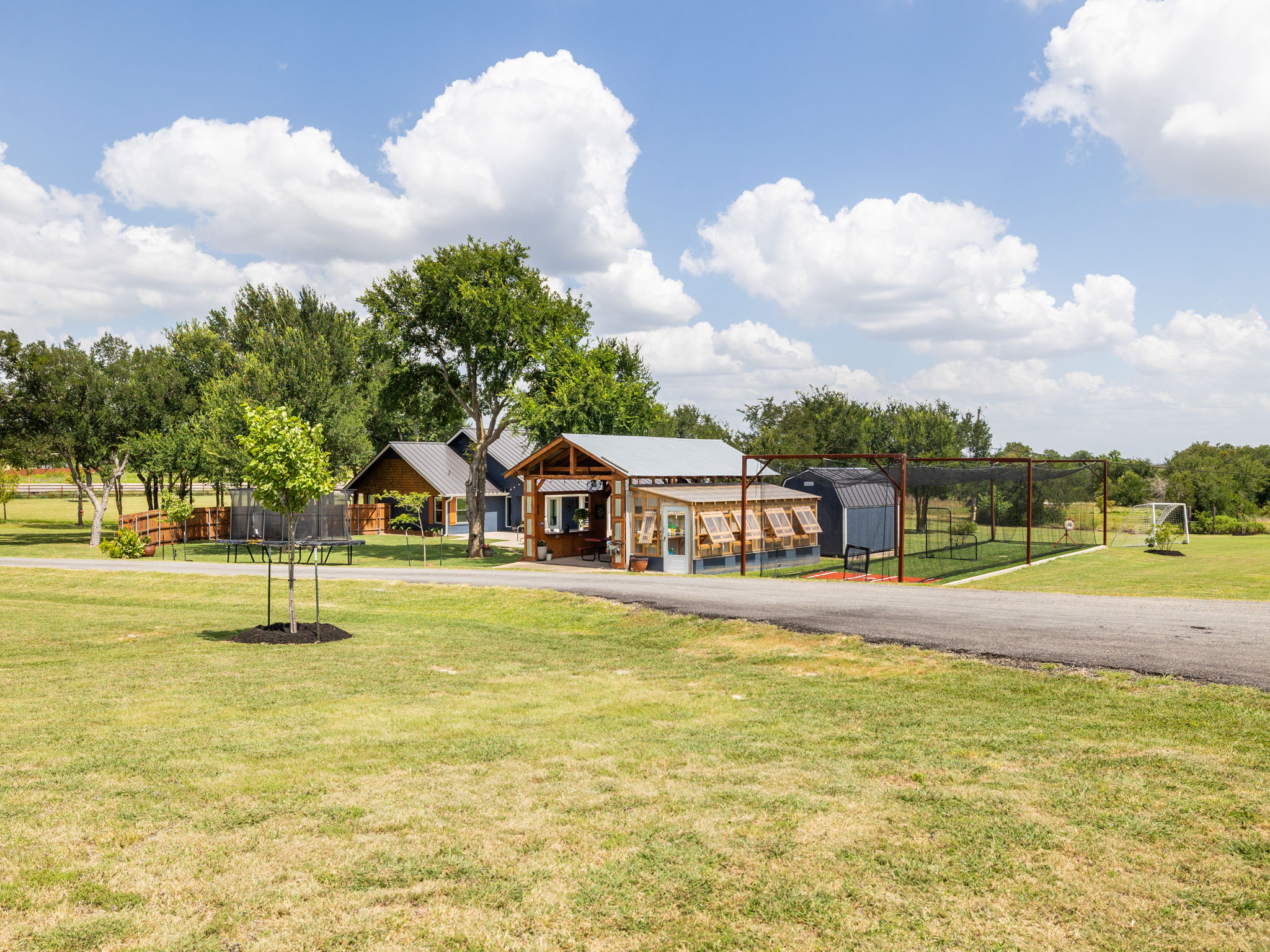 main property photo 21