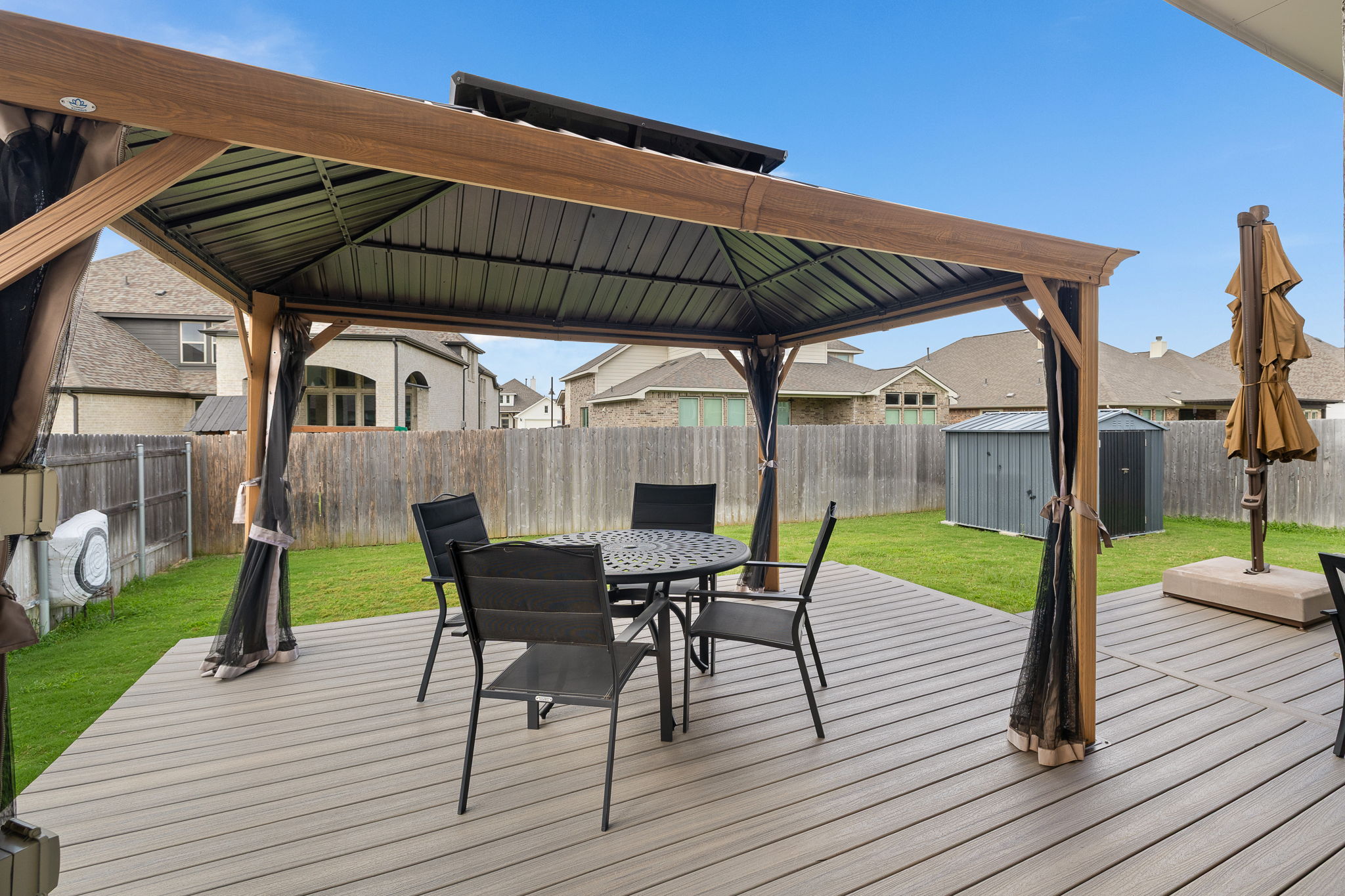 main property photo 27