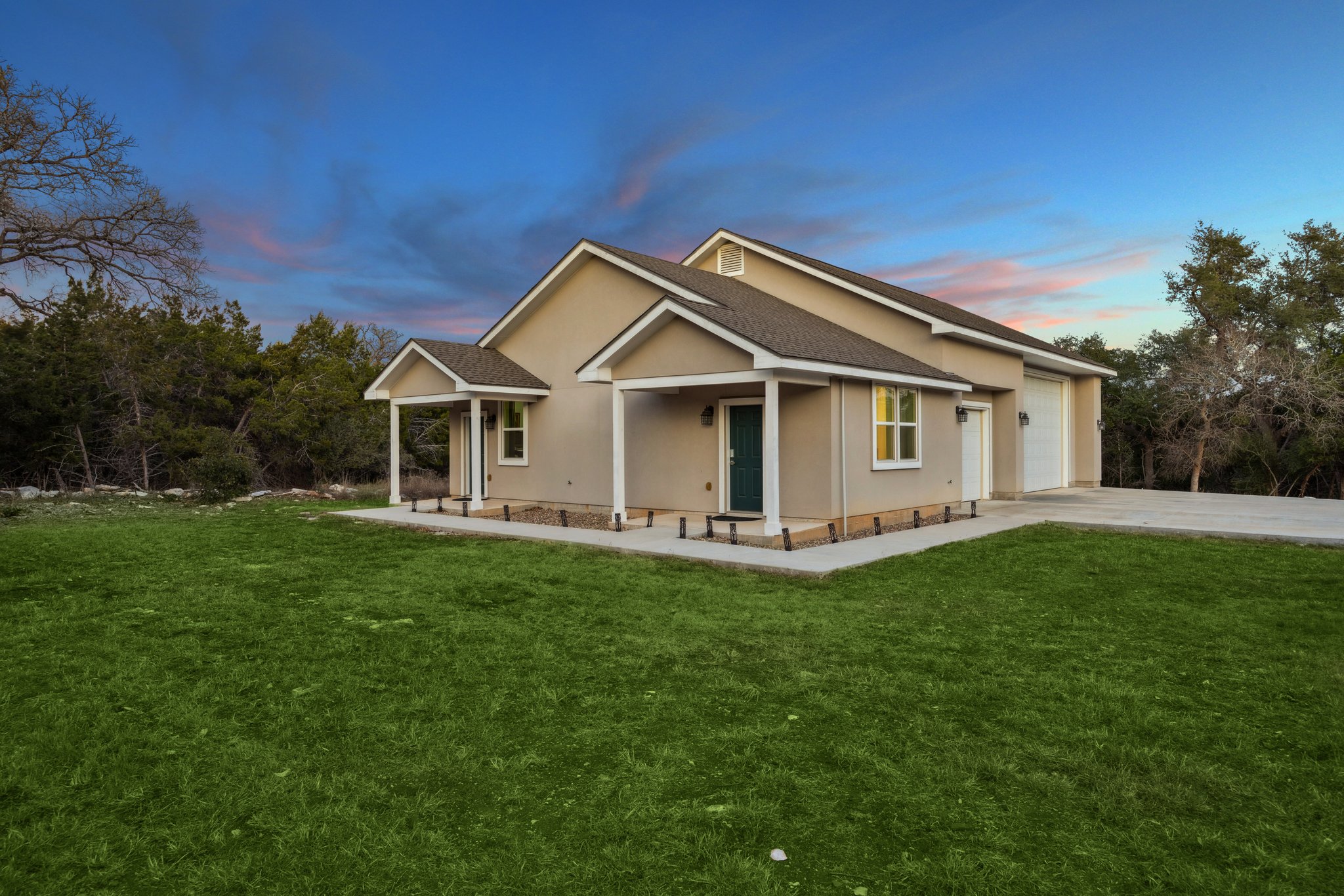 main property photo 3
