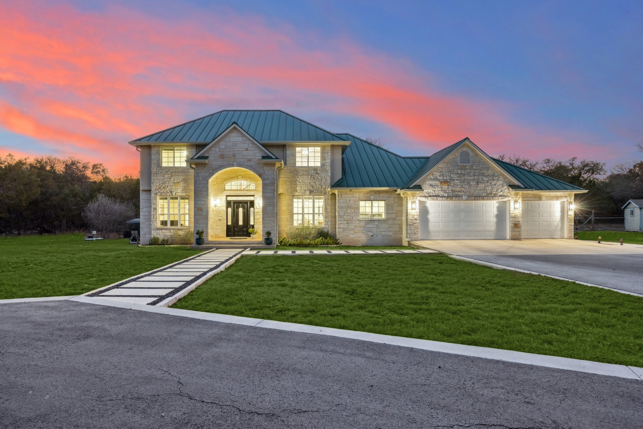 main property photo 36