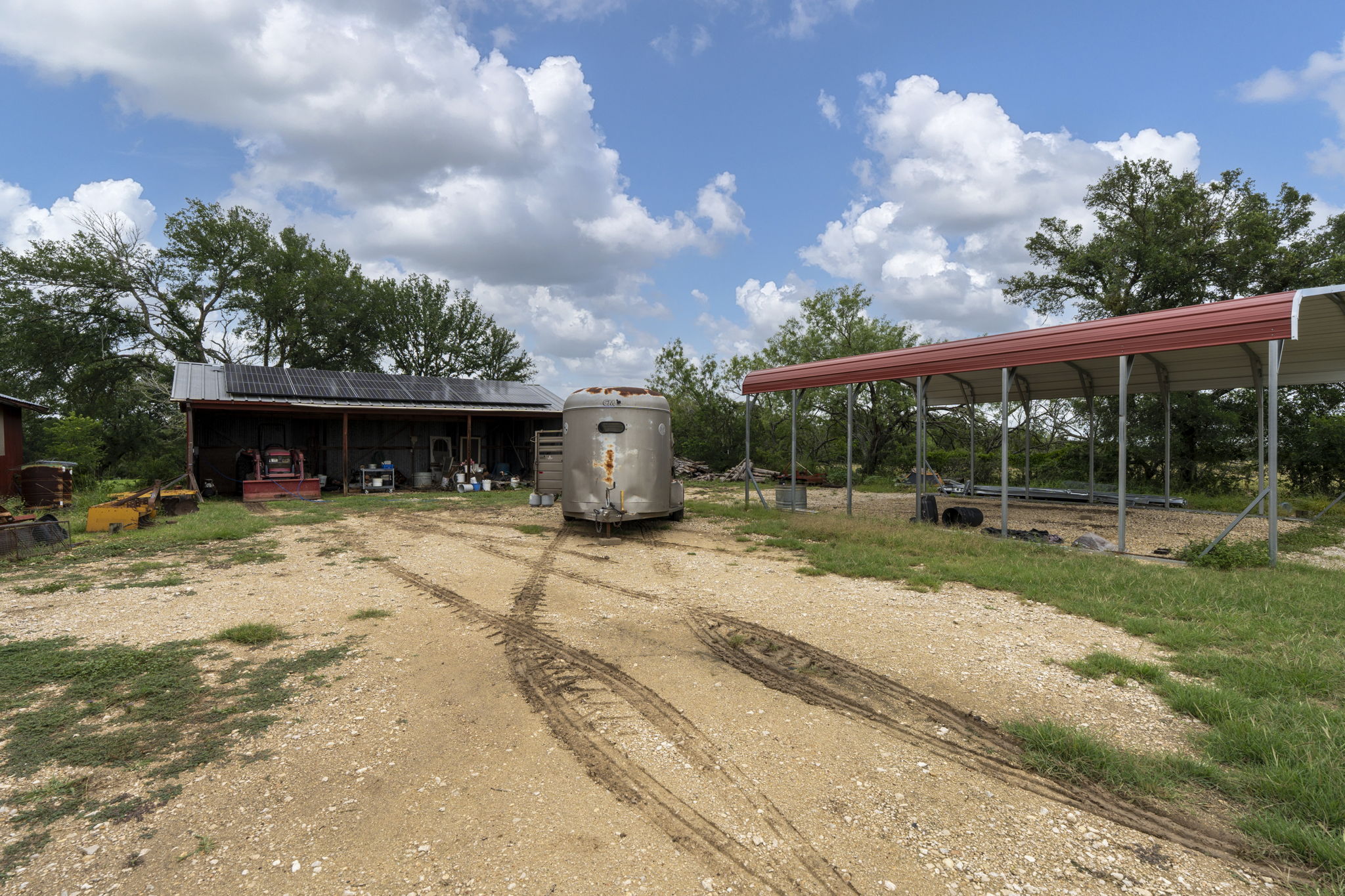 main property photo 13