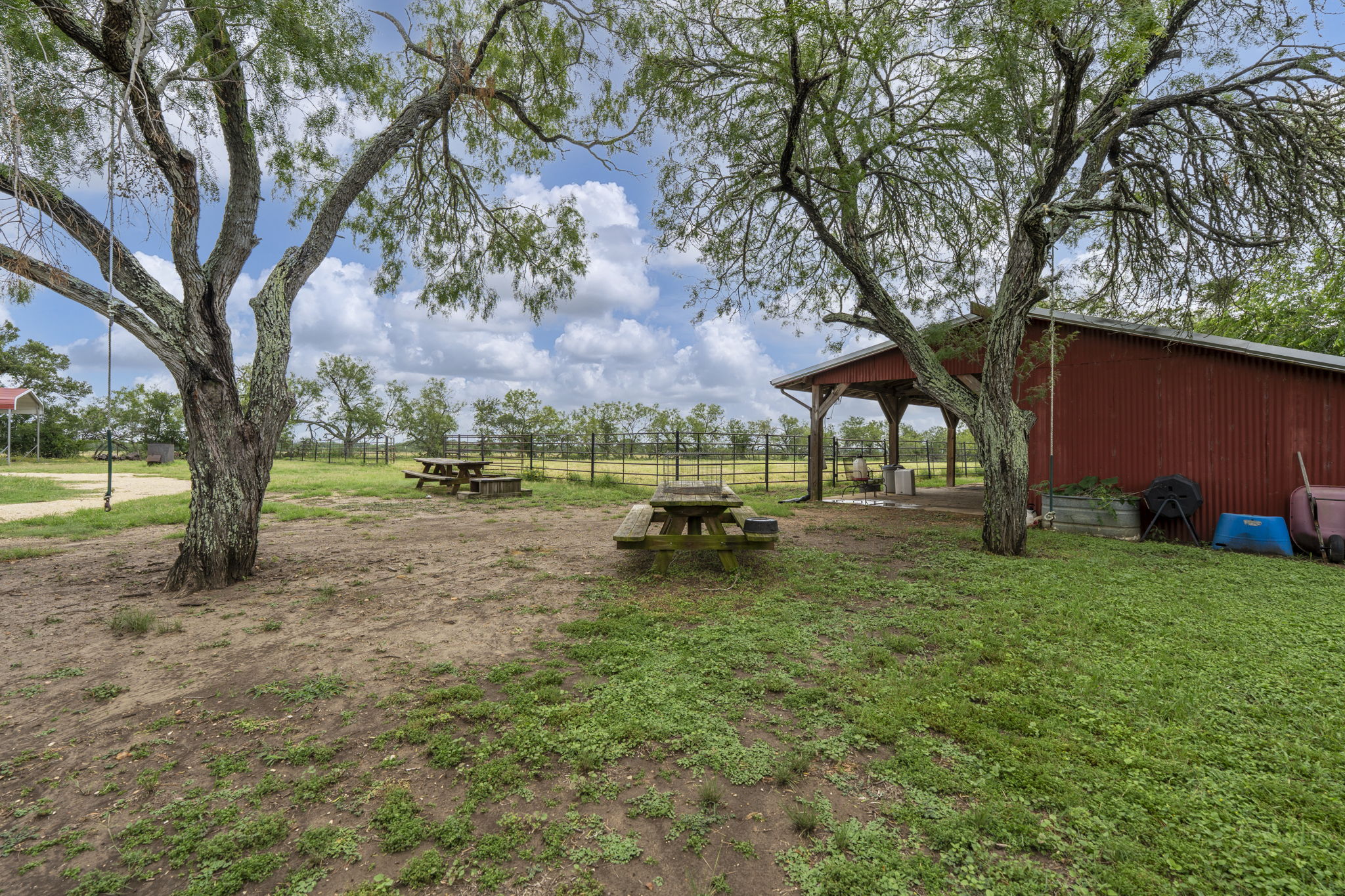 main property photo 14