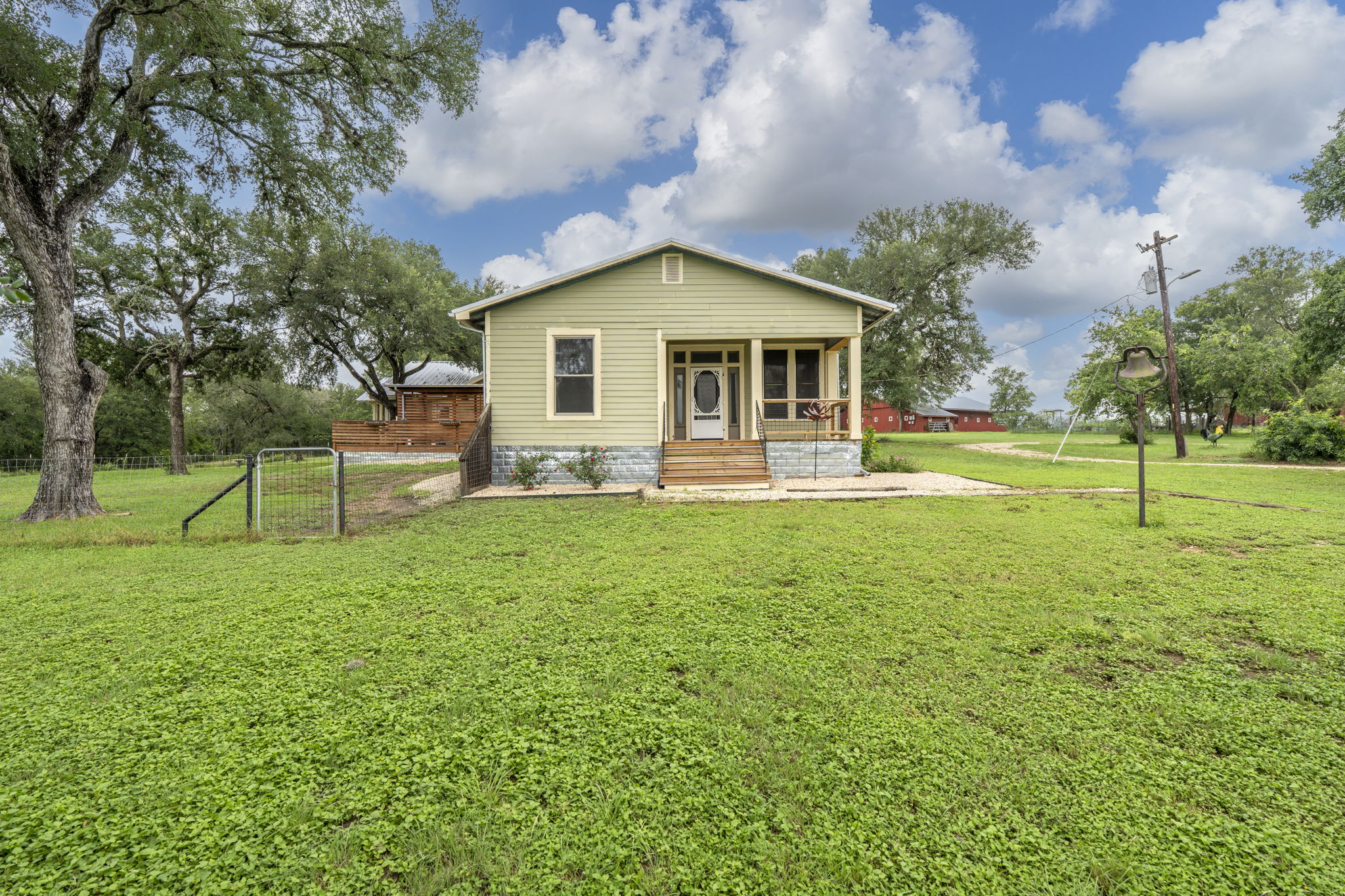 main property photo 3