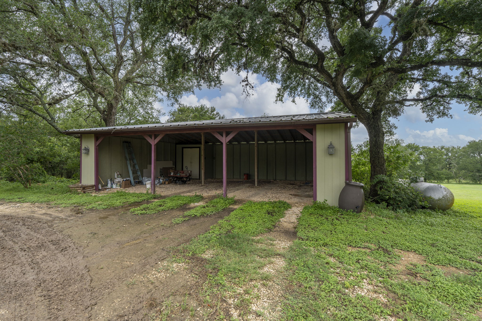 main property photo 8