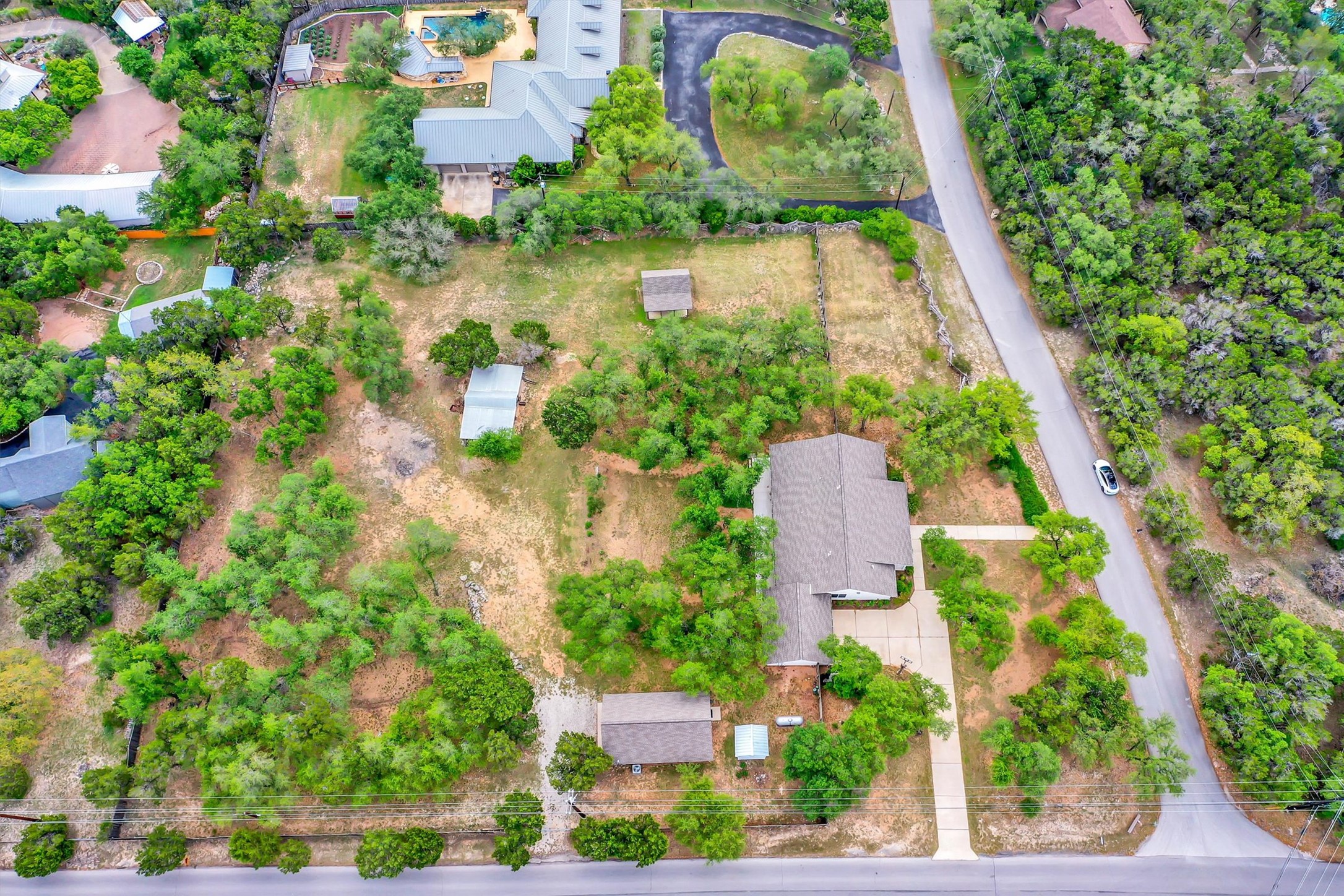 main property photo 35