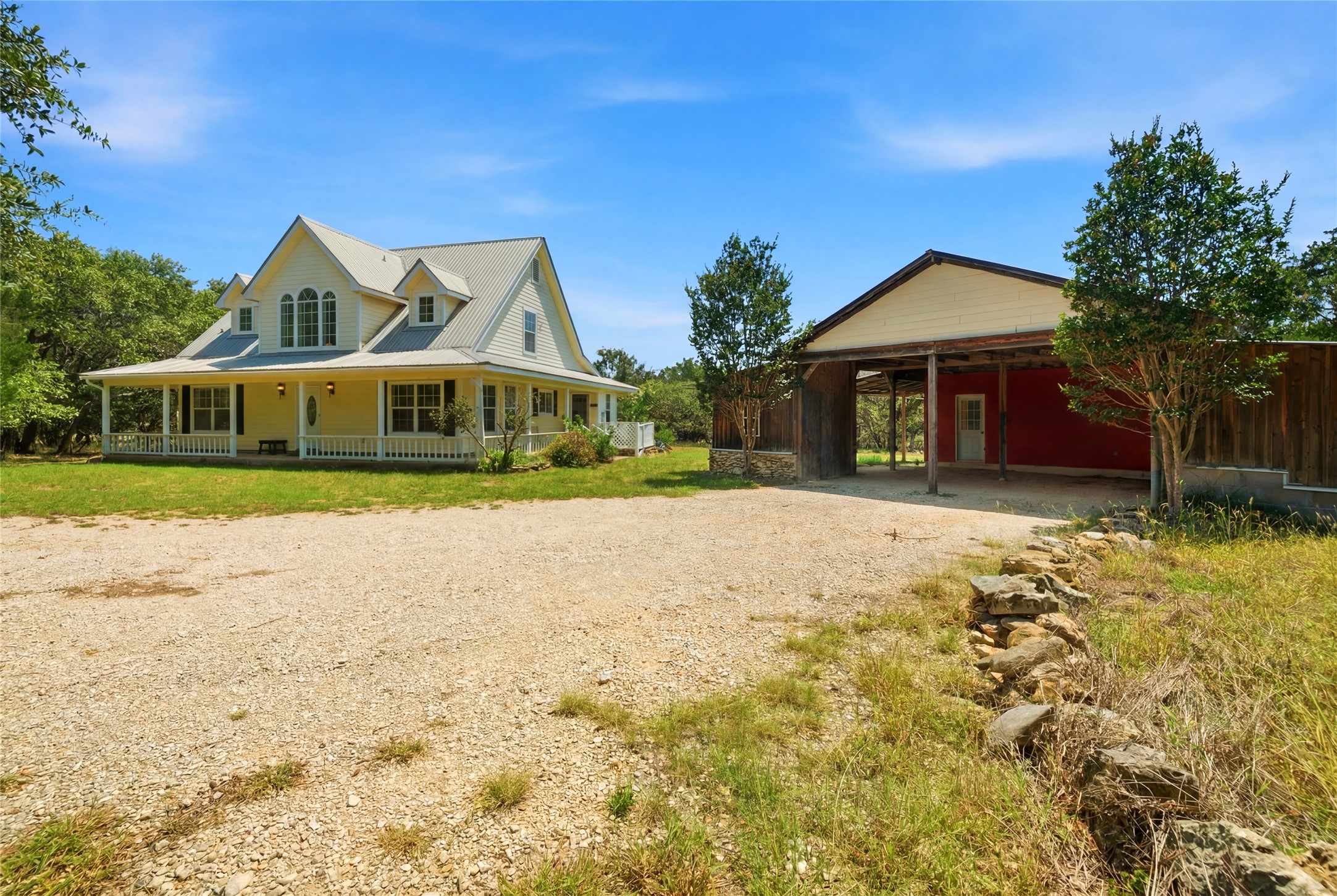 main property photo 2