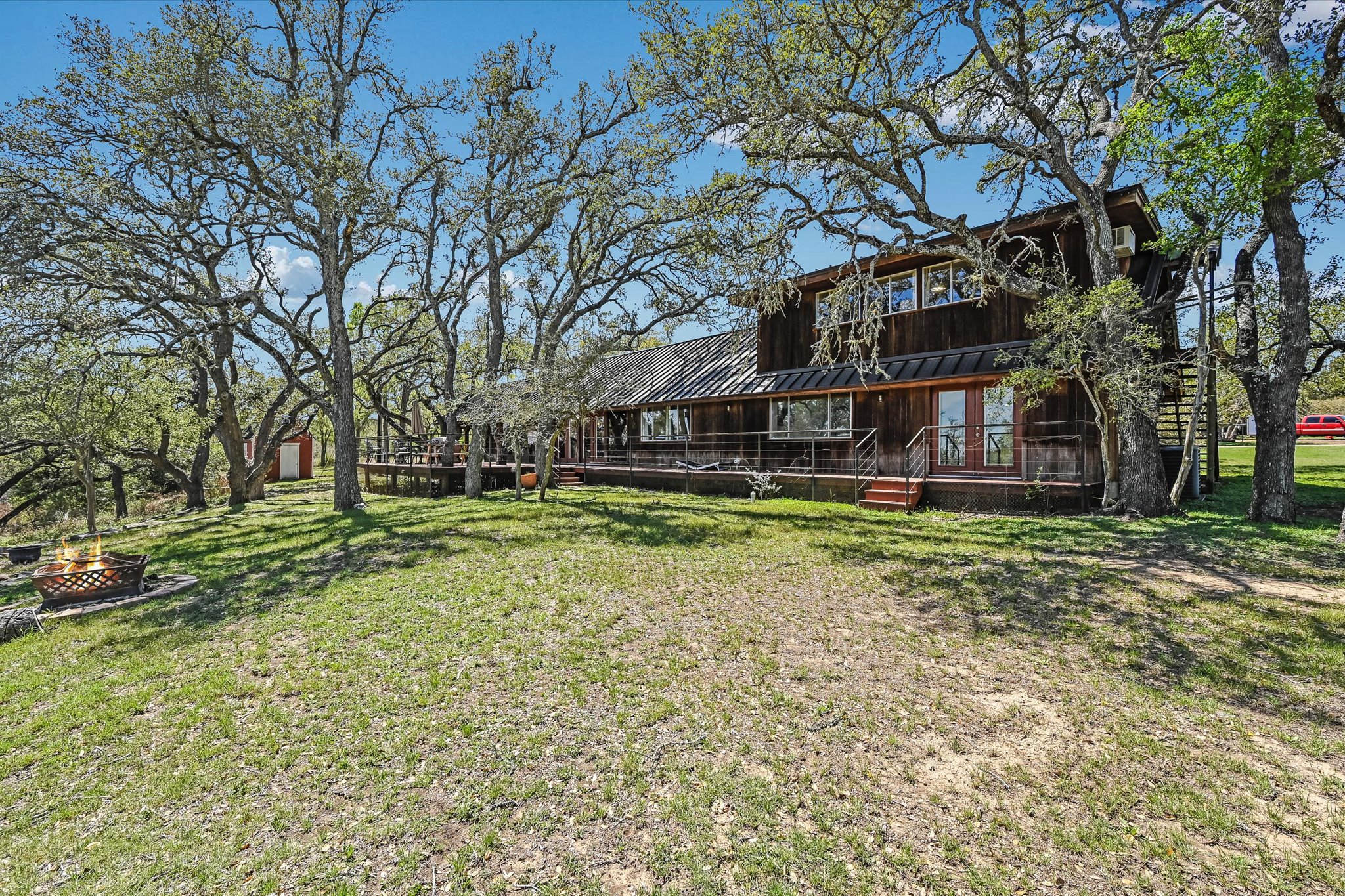 main property photo 27
