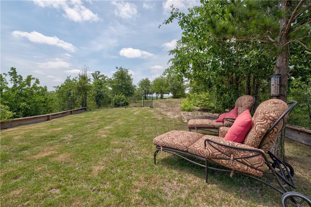 main property photo 22