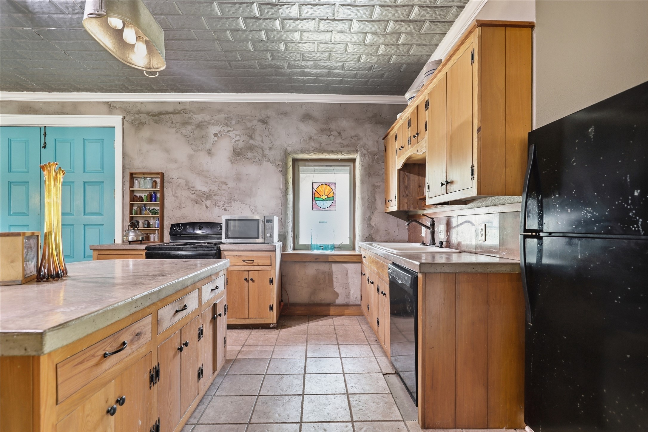 main property photo 12