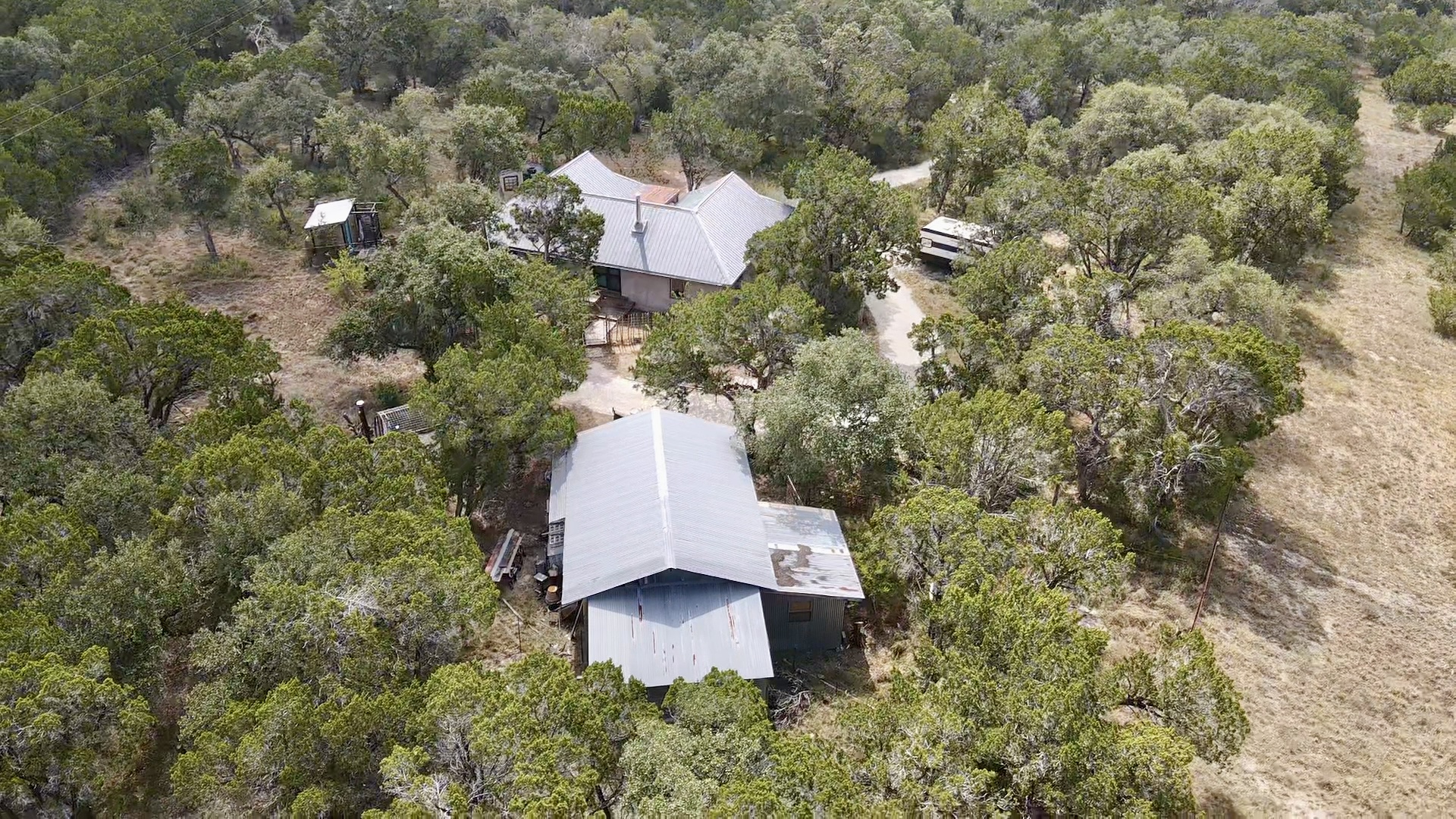 main property photo 34