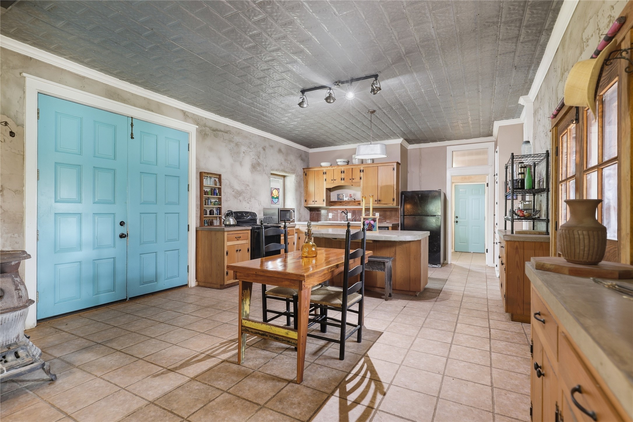 main property photo 8