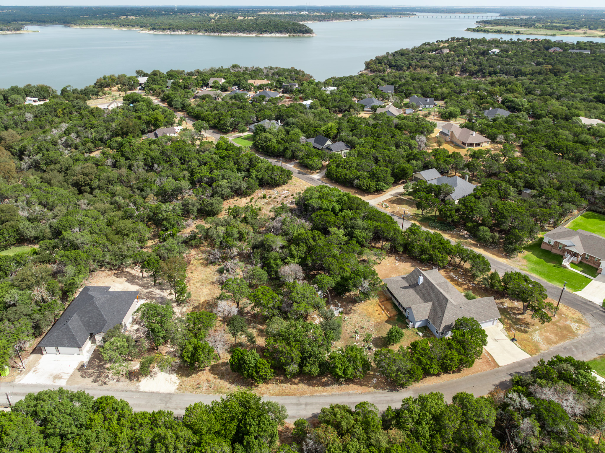 main property photo 11