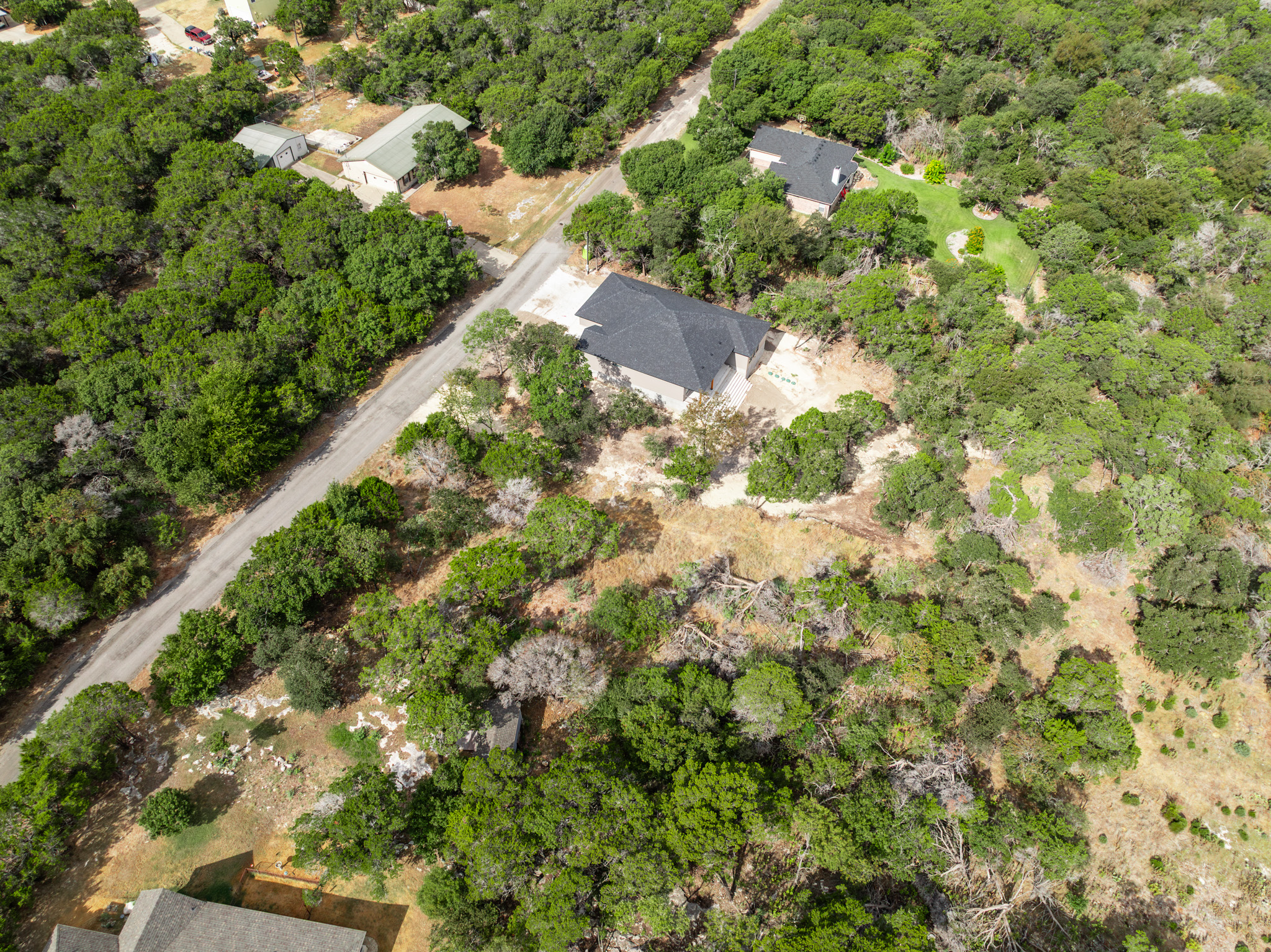 main property photo 14