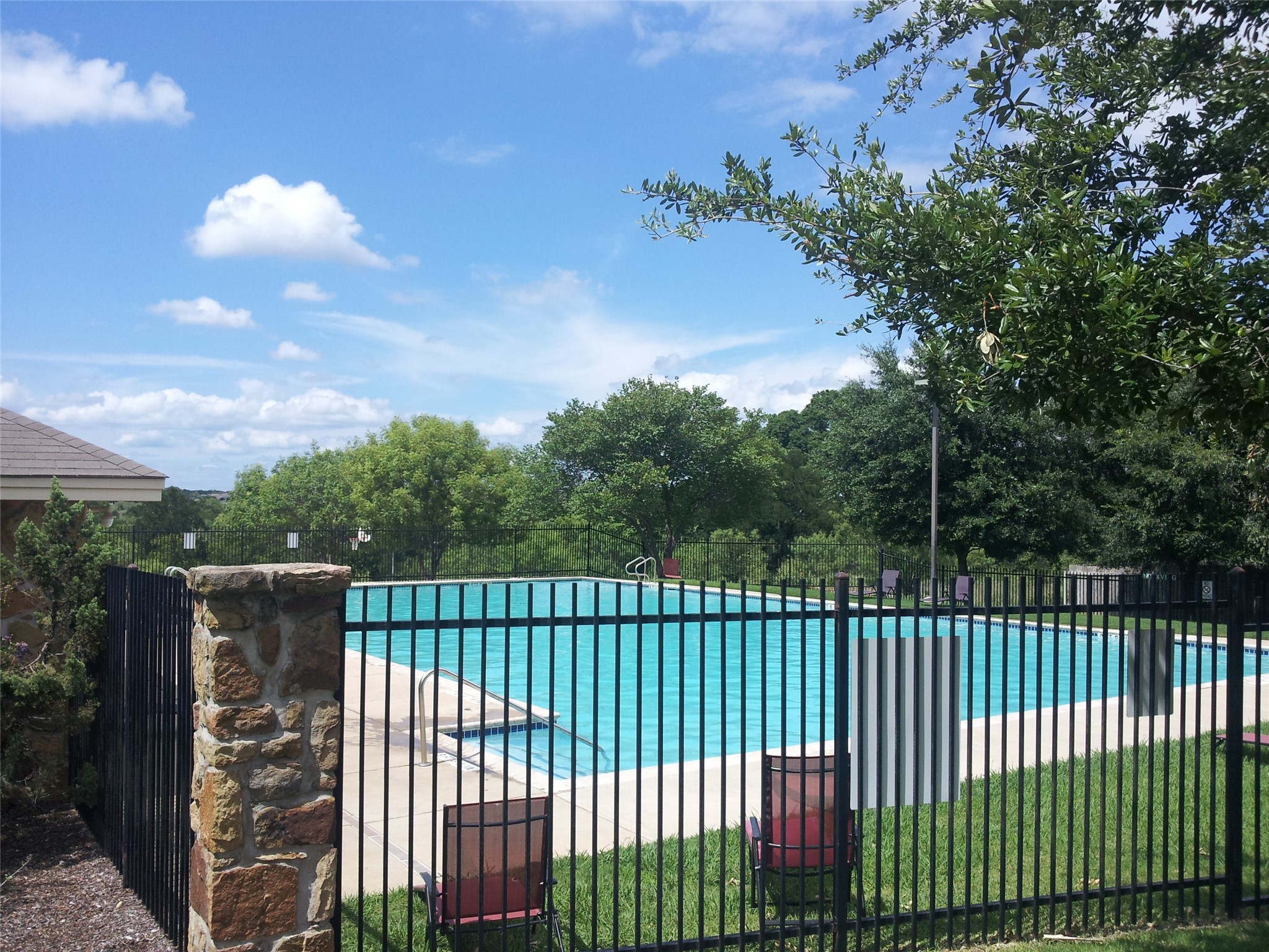 main property photo 29